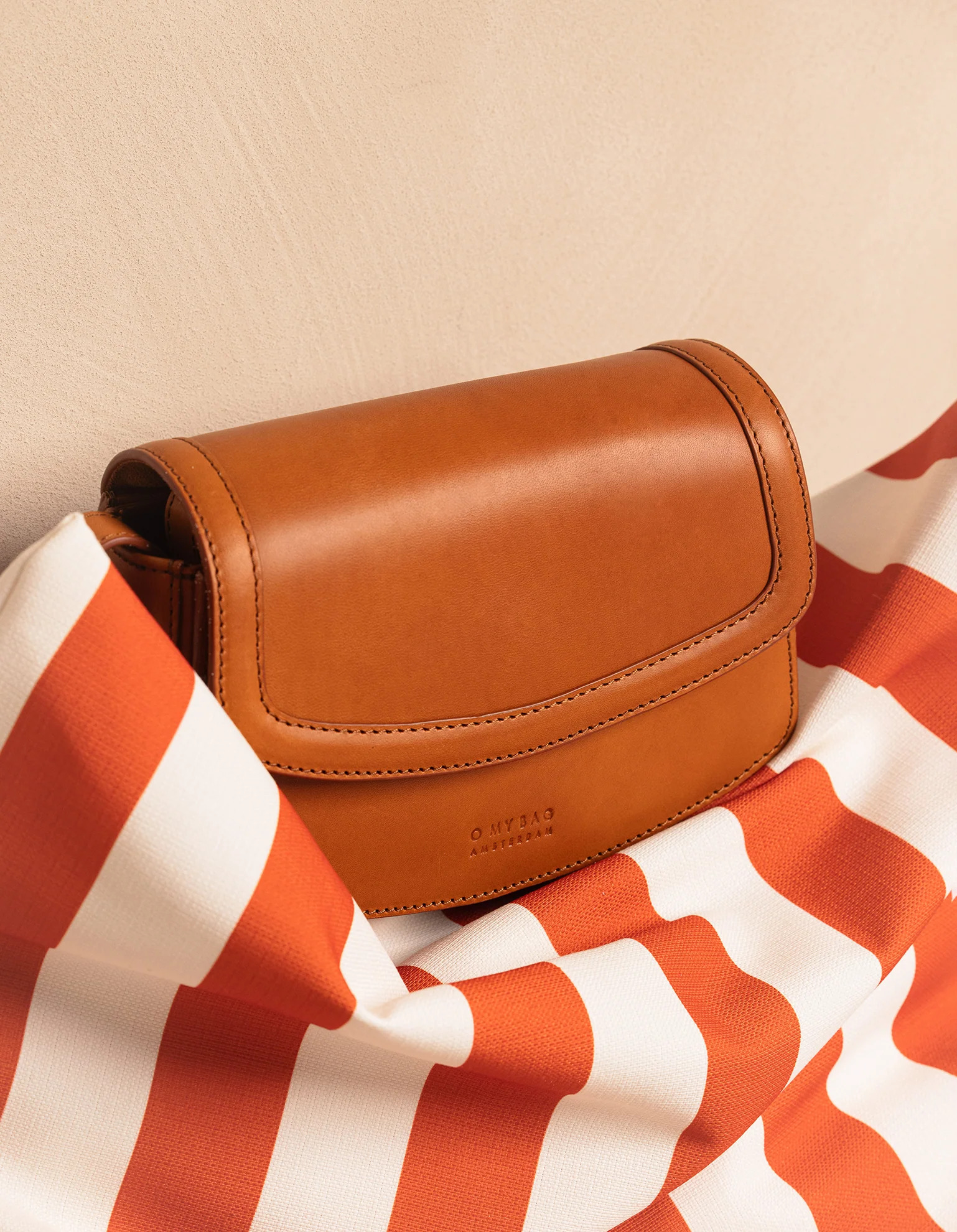 Sac-Kendalini-Cognac-Classic-Leather-O-My-Bag07