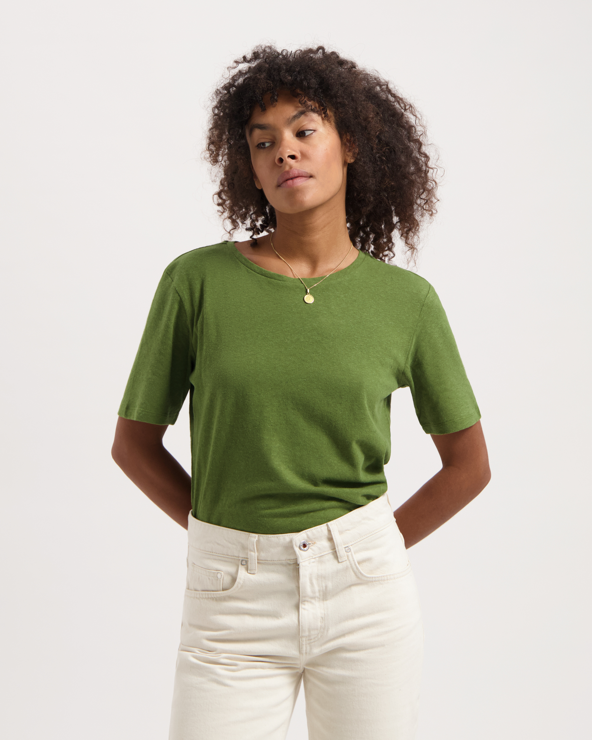 T-shirt-Olivia-Pine-Green-coton-biologique-chanvre-Kuyichi02