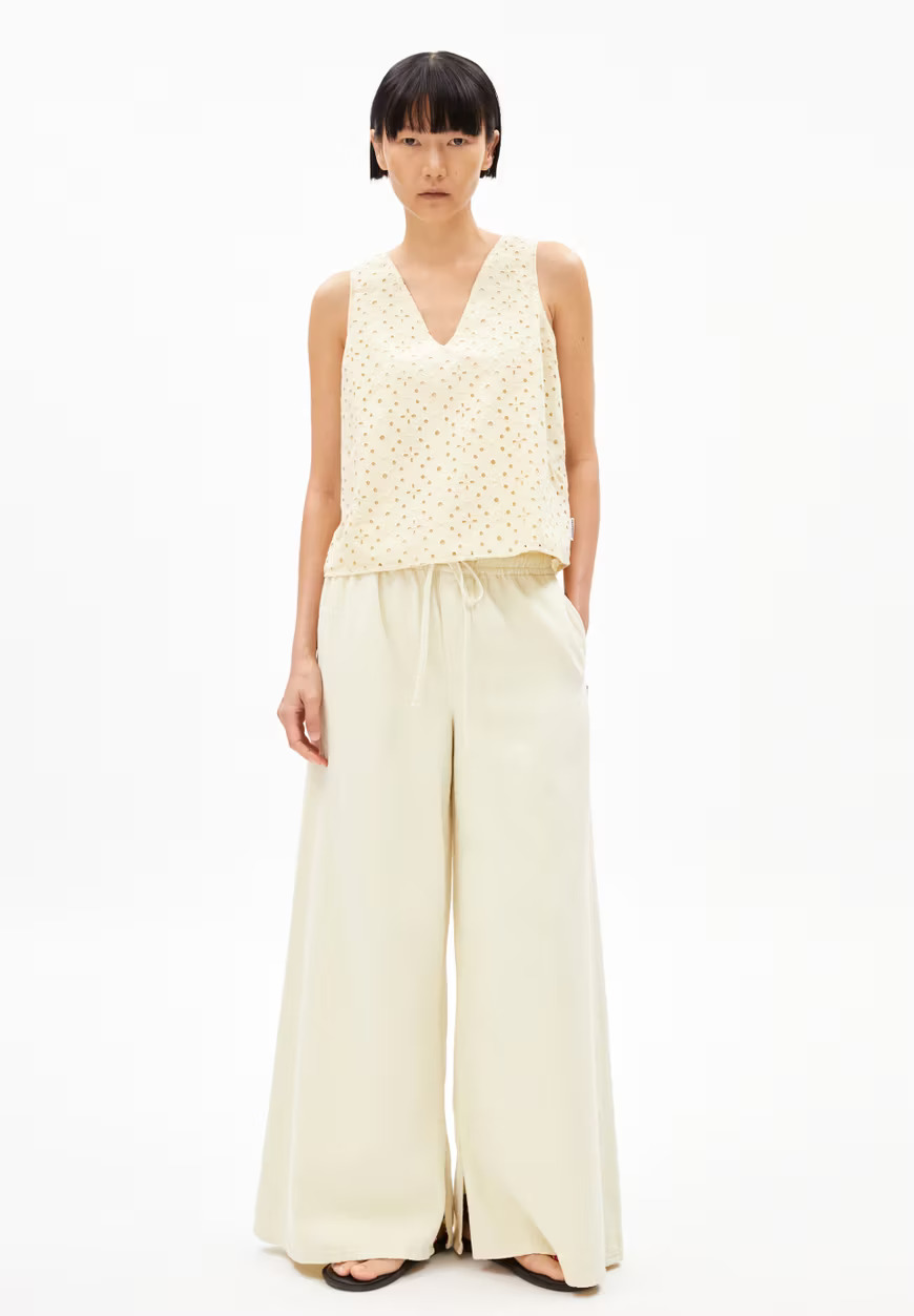 Blouse-Yalinaa-broidery-summer-hay-coton-biologique-polyester-recyclé-Armed-Angels05
