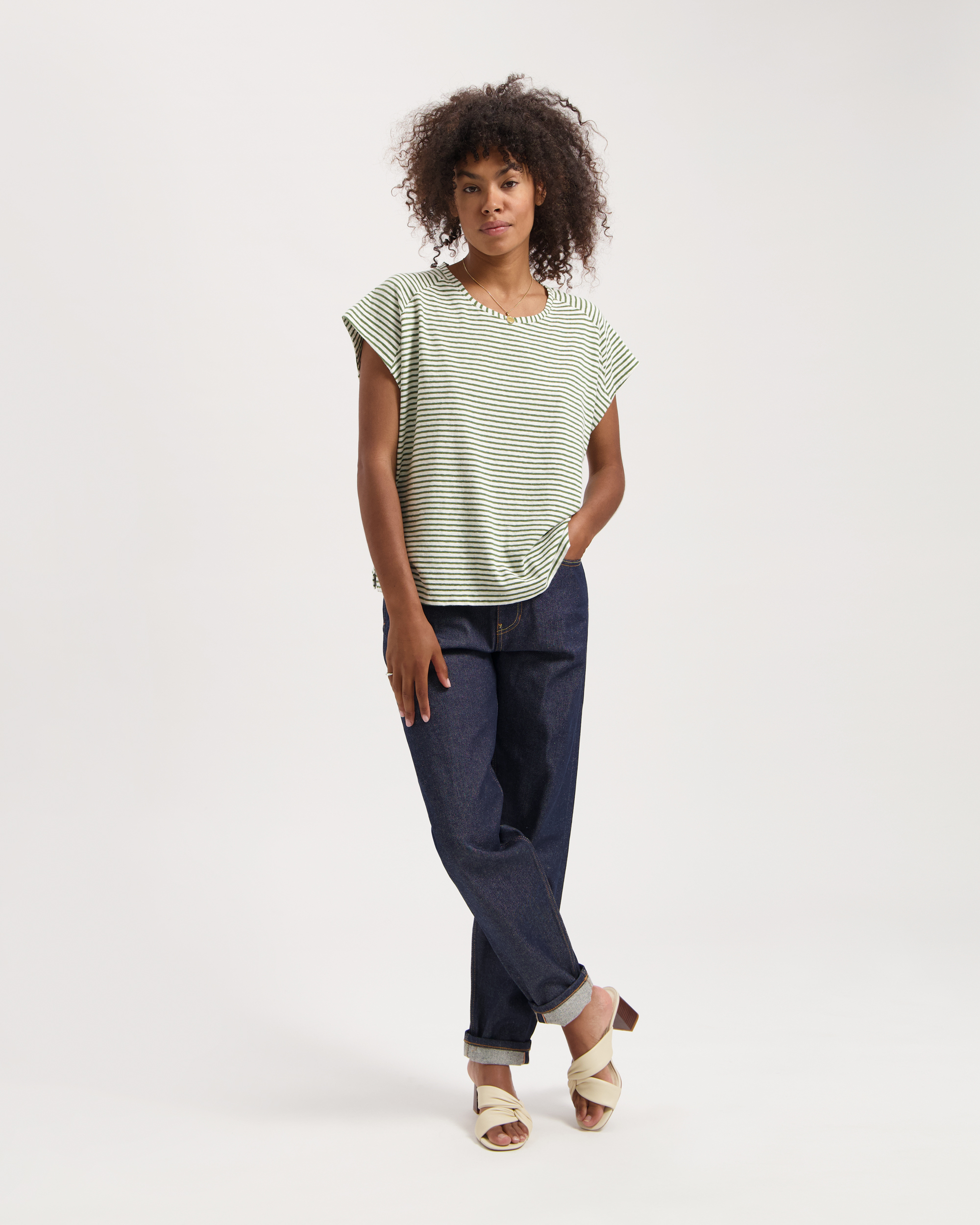 T-shirt-Celine-Pine-Green-Off-White-coton-biologique-chanvre-Kuyichi04