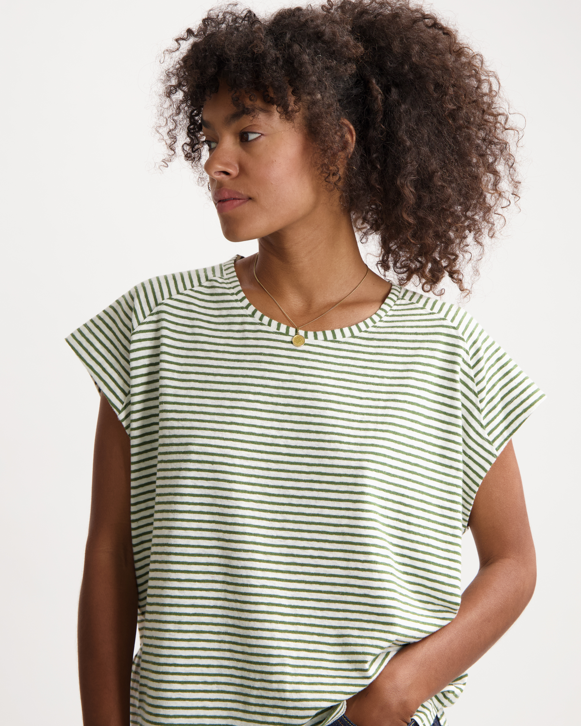 T-shirt-Celine-Pine-Green-Off-White-coton-biologique-chanvre-Kuyichi01