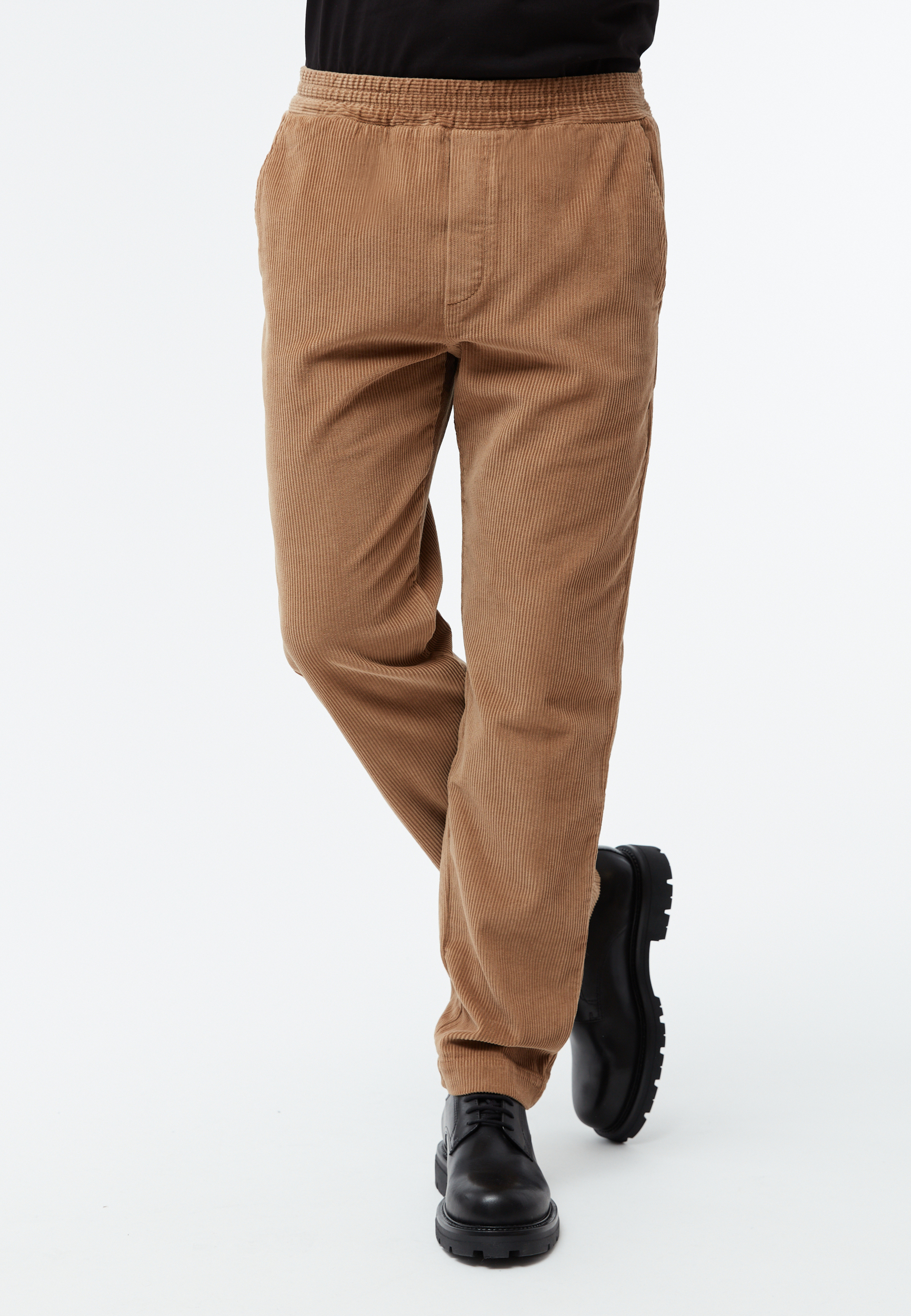 Pantalon-Eric-dark-camel-velours-coton-biologique-Givn01