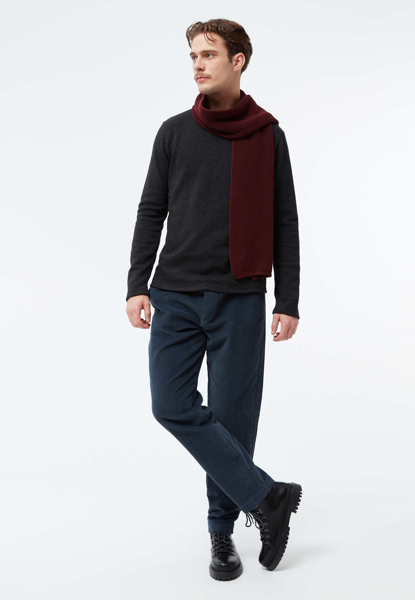 Pantalon-Eric-midnight-blue-velours-coton-biologique-Givn03