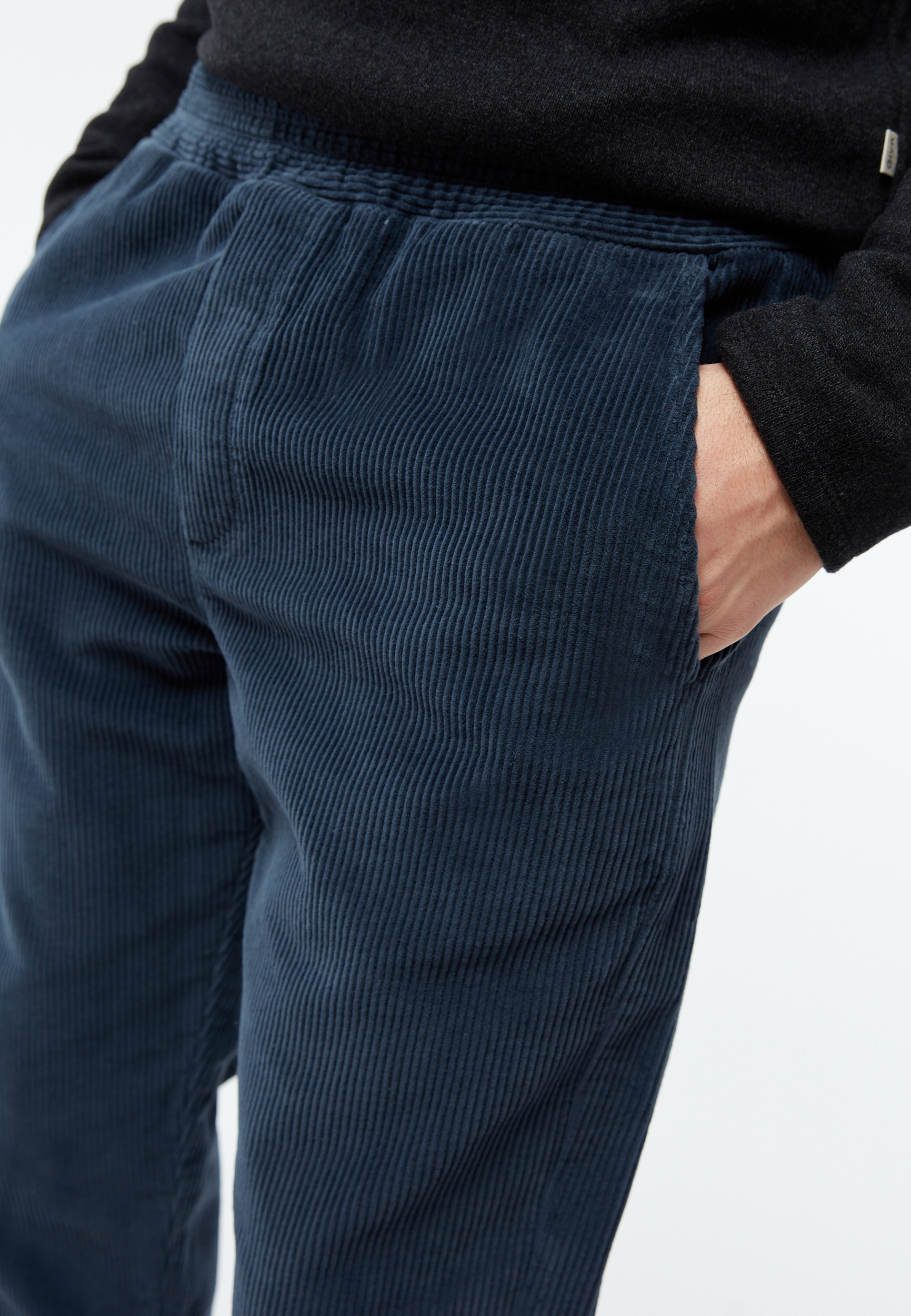 Pantalon-Eric-midnight-blue-velours-coton-biologique-Givn02