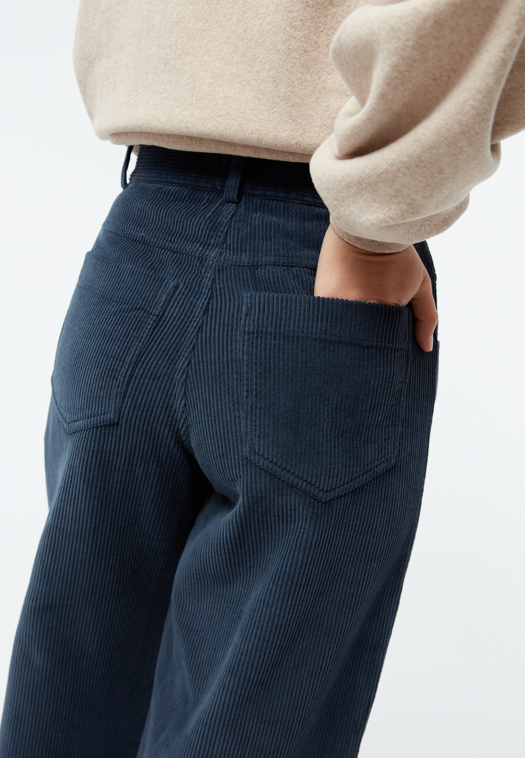 Pantalon-Elena-midnight-blue-velours-coton-biologique-Givn03