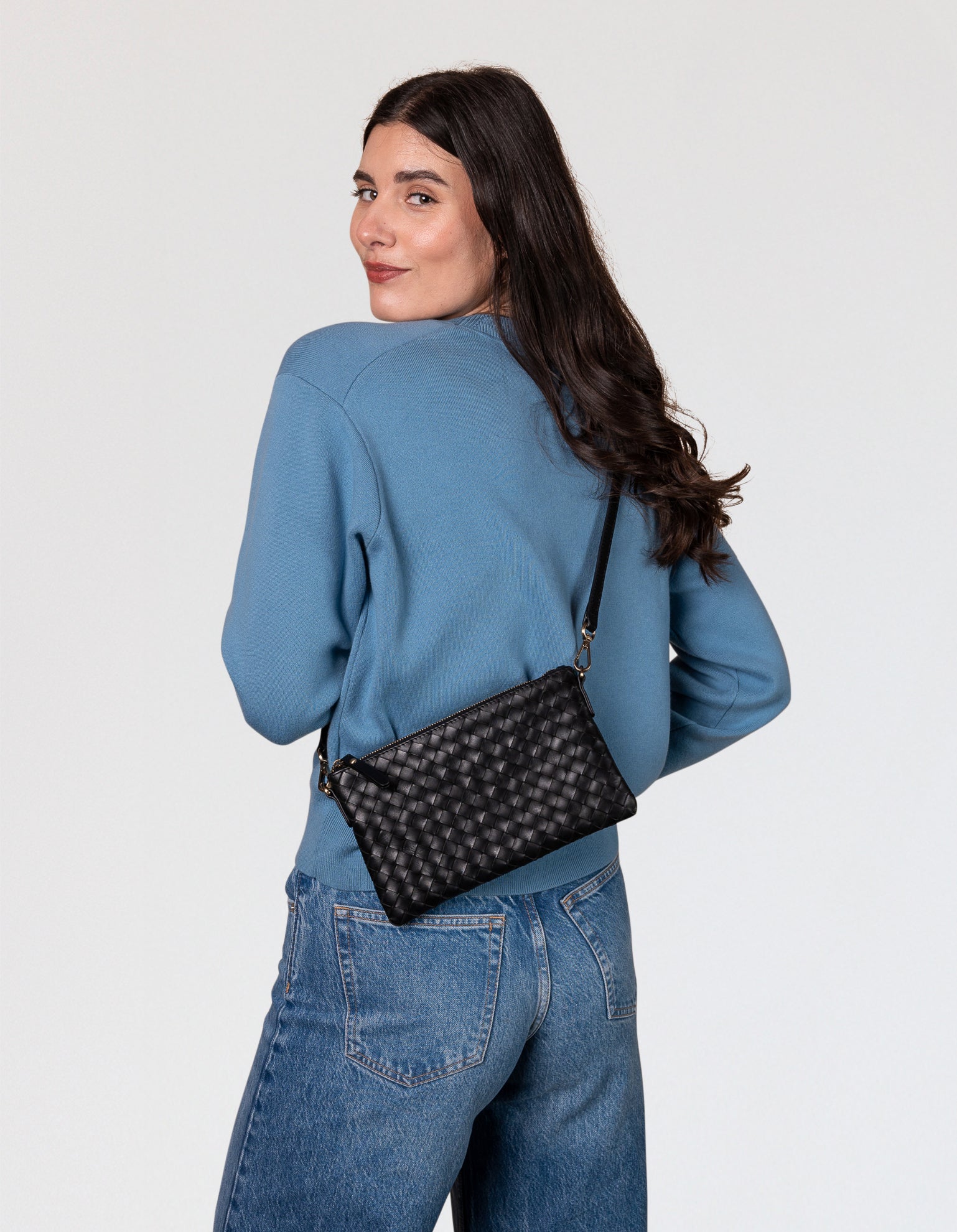 Sac-Lexi-black-woven-classic-leather-O-my-bag01
