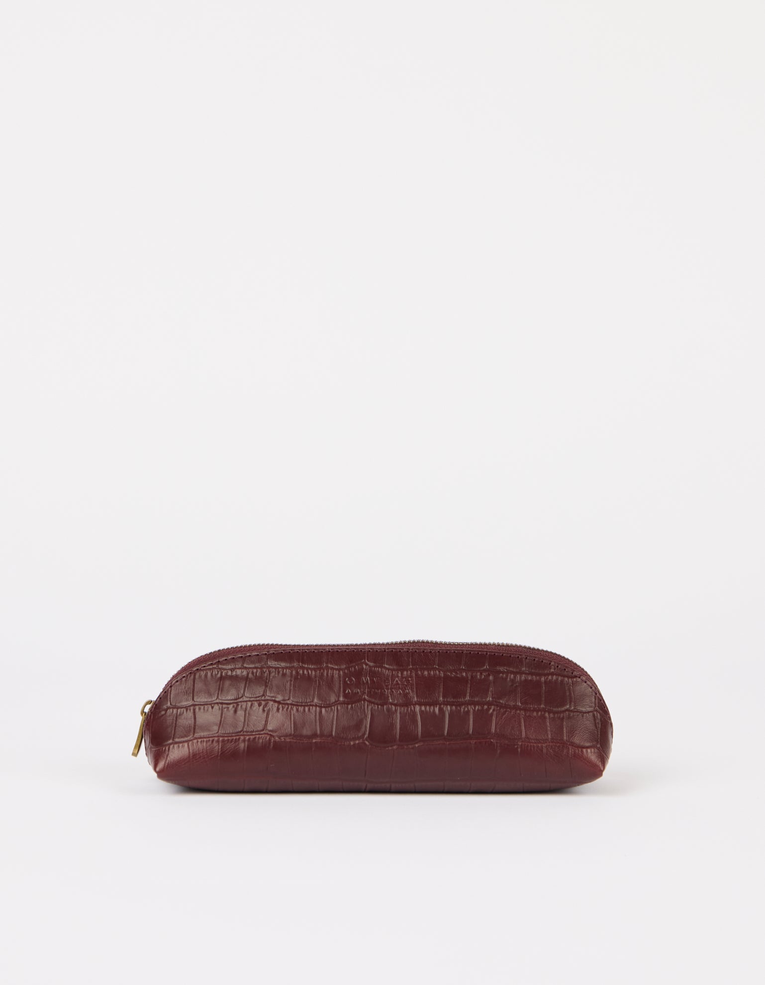 Plumier-petit-dark-cherry-croco-print-leather-O-my-Bag01
