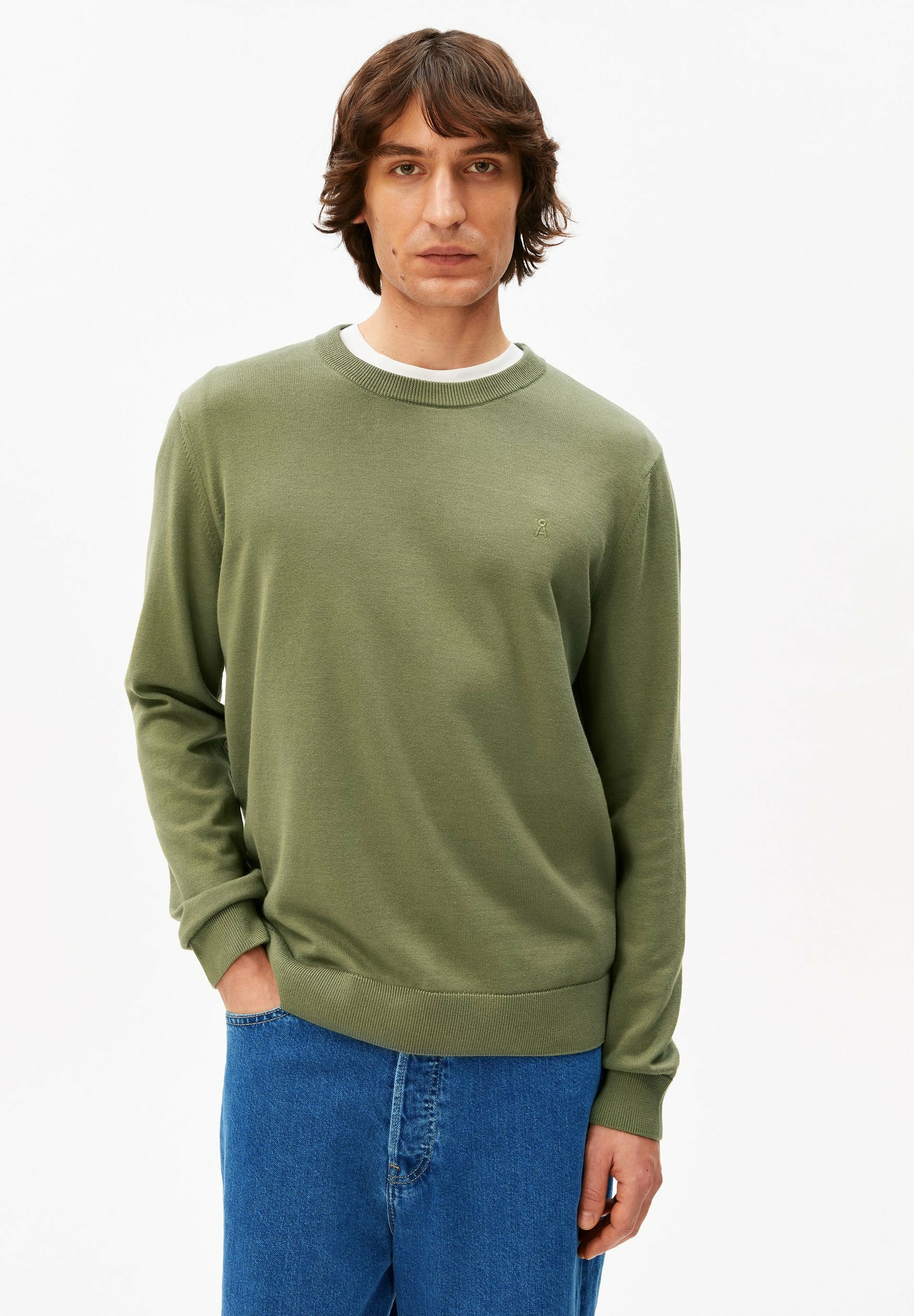 Pull-Loukaa-fatigue-green-coton-biologique-Armed-angels01