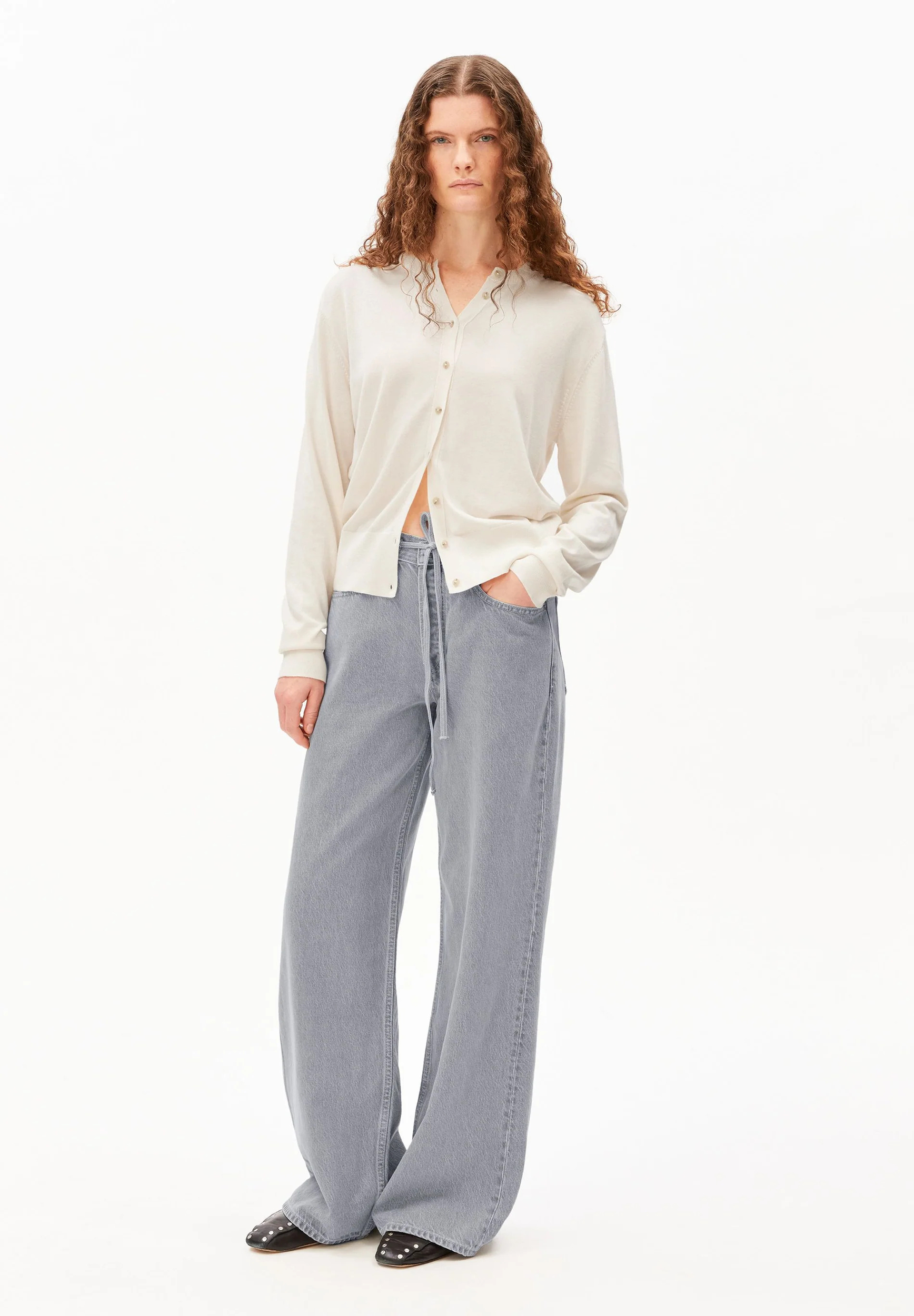 Cardigan-fine-knit-oatmilk-coton-biologique-tencel-Armed-angels05