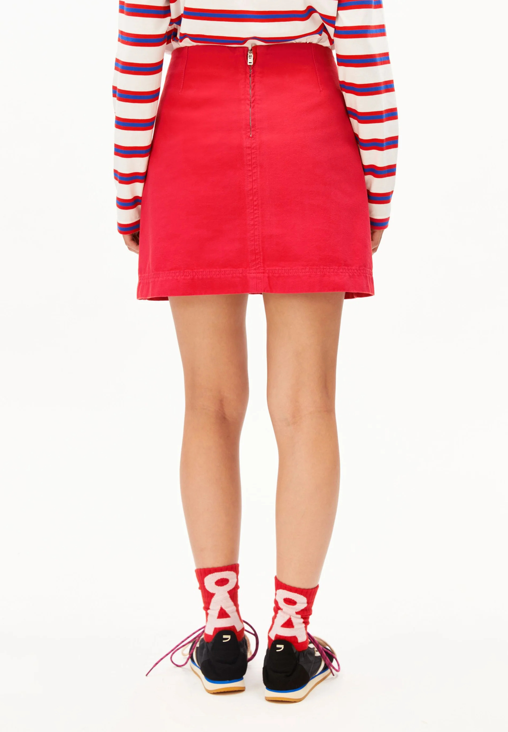 Jupe-Workwear-mars-red-coton-biologique-Armed-Angels02