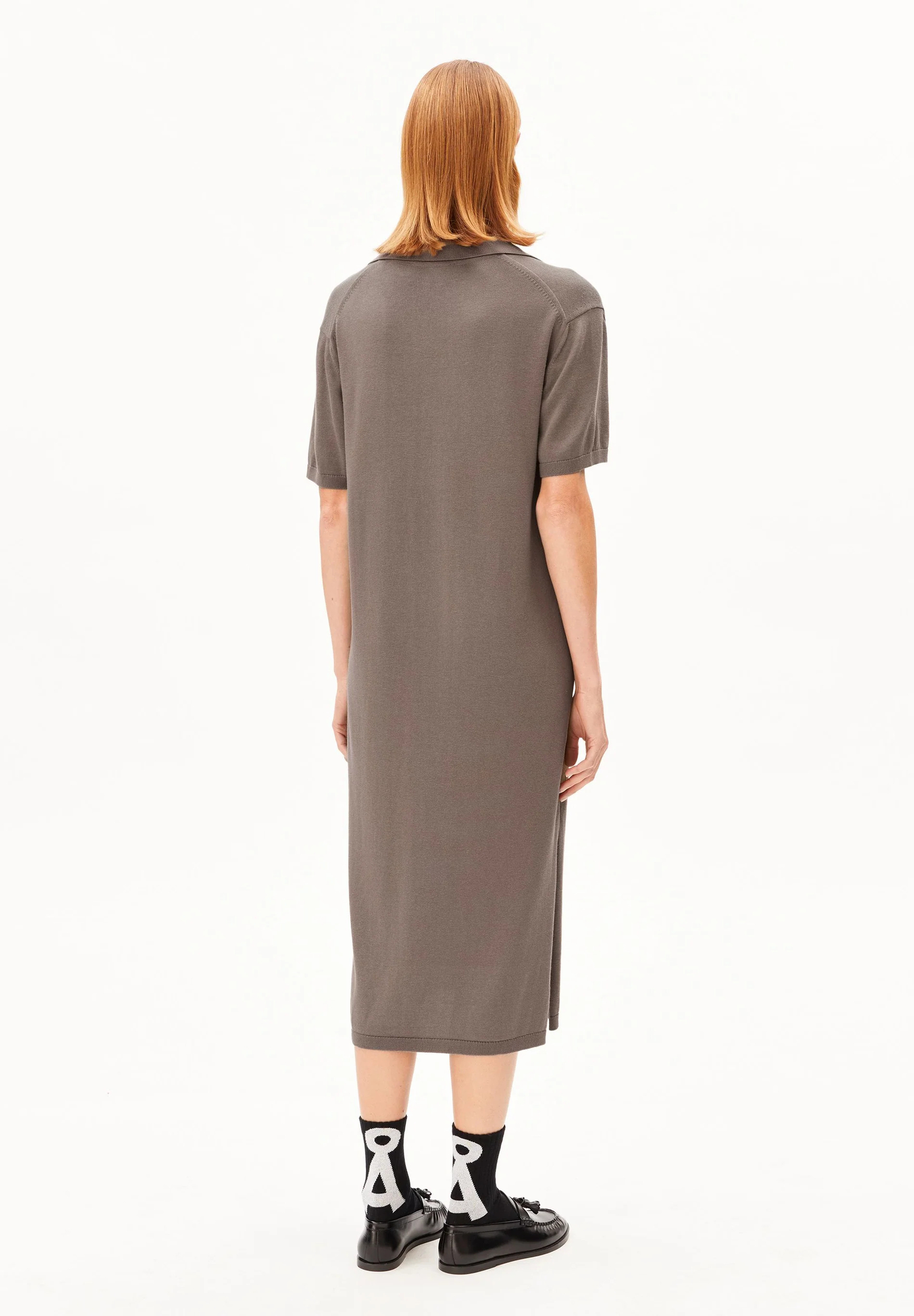 Robe-Fine-Polo-knit-walnut-cream-coton-biologique-modal-Armed-angels02