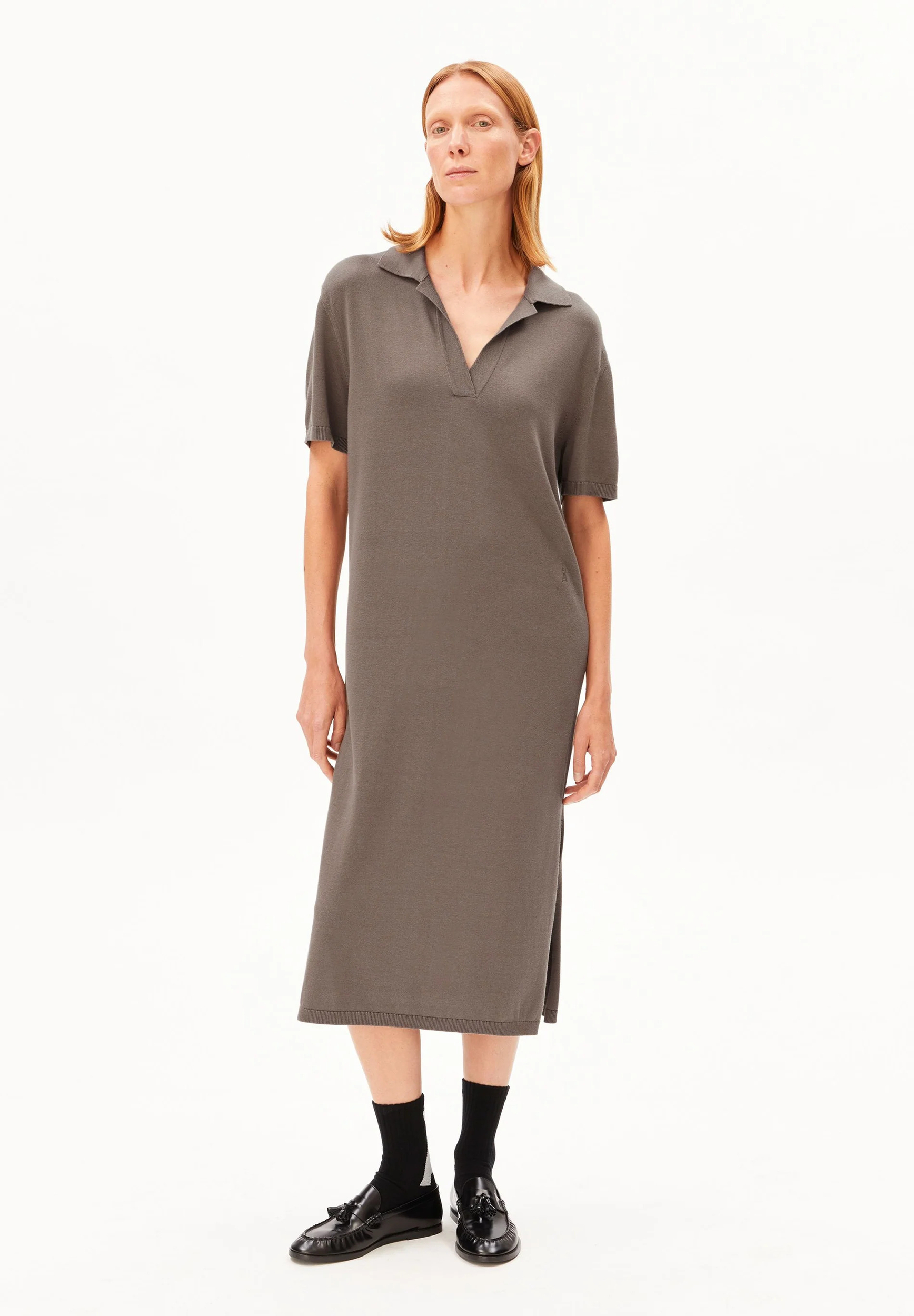 Robe-Fine-Polo-knit-walnut-cream-coton-biologique-modal-Armed-angels05