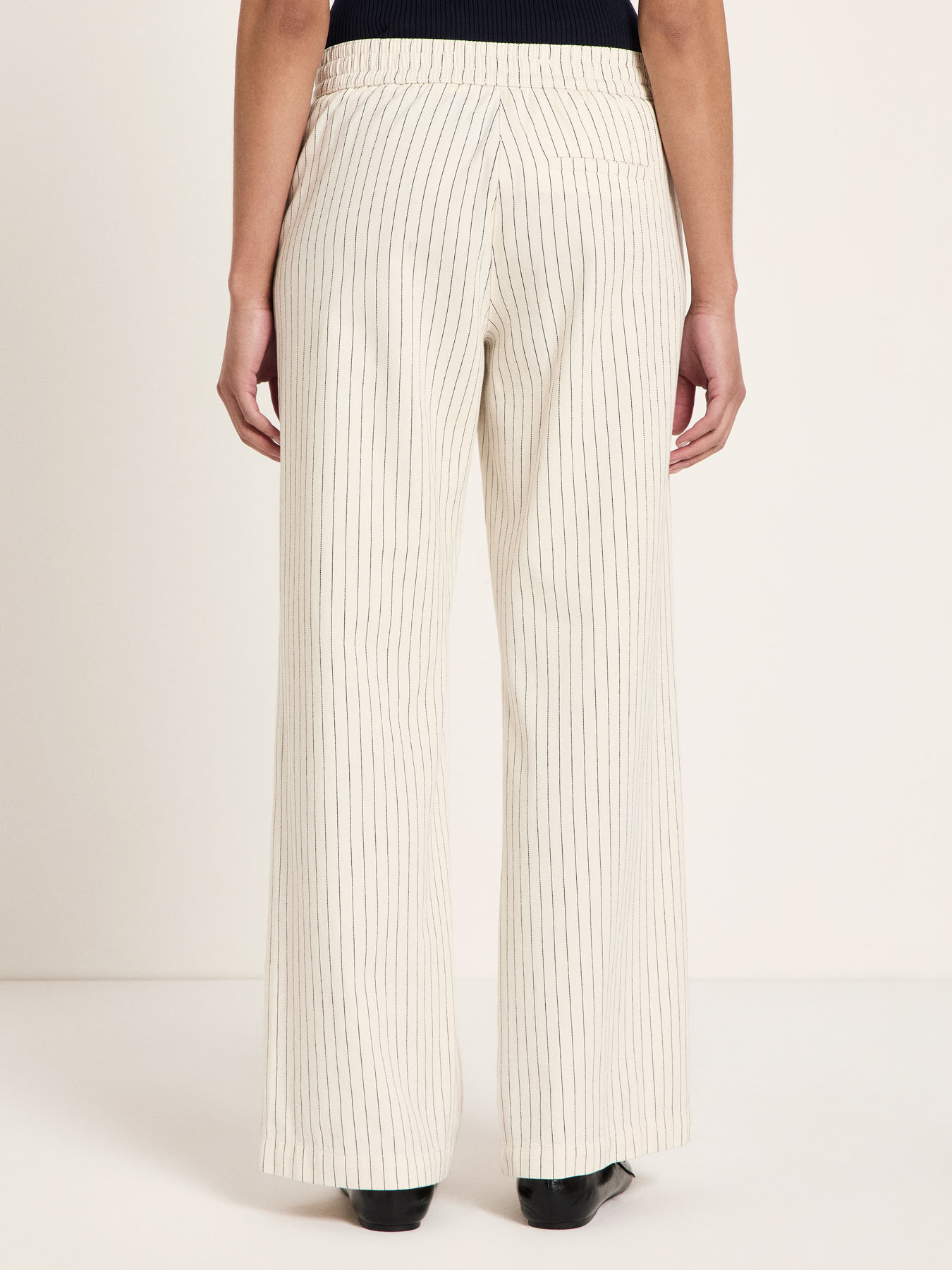 Pantalon-Marlene-ligne-blanc-noir-coton-biologique-Lanius05