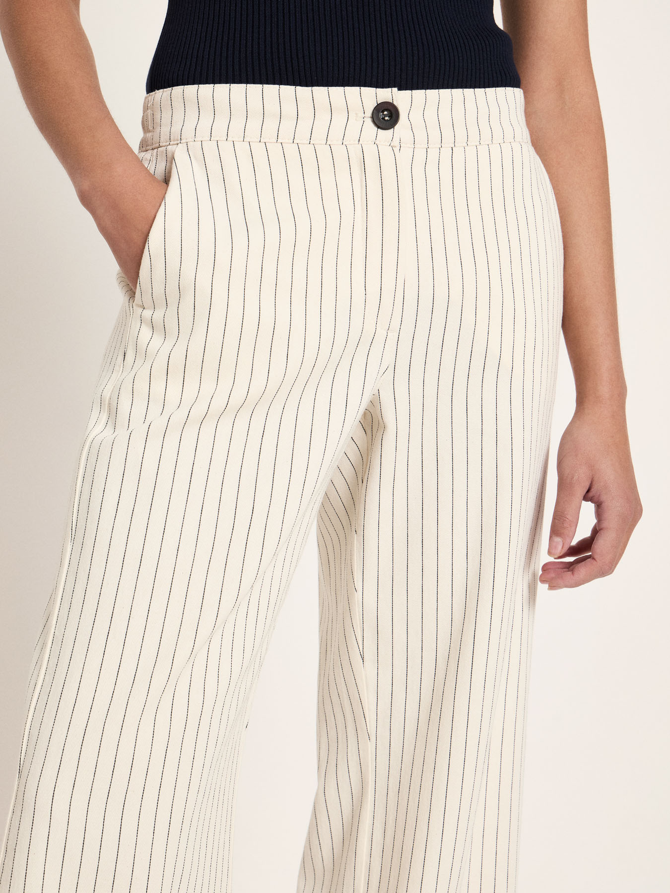 Pantalon-Marlene-ligne-blanc-noir-coton-biologique-Lanius02