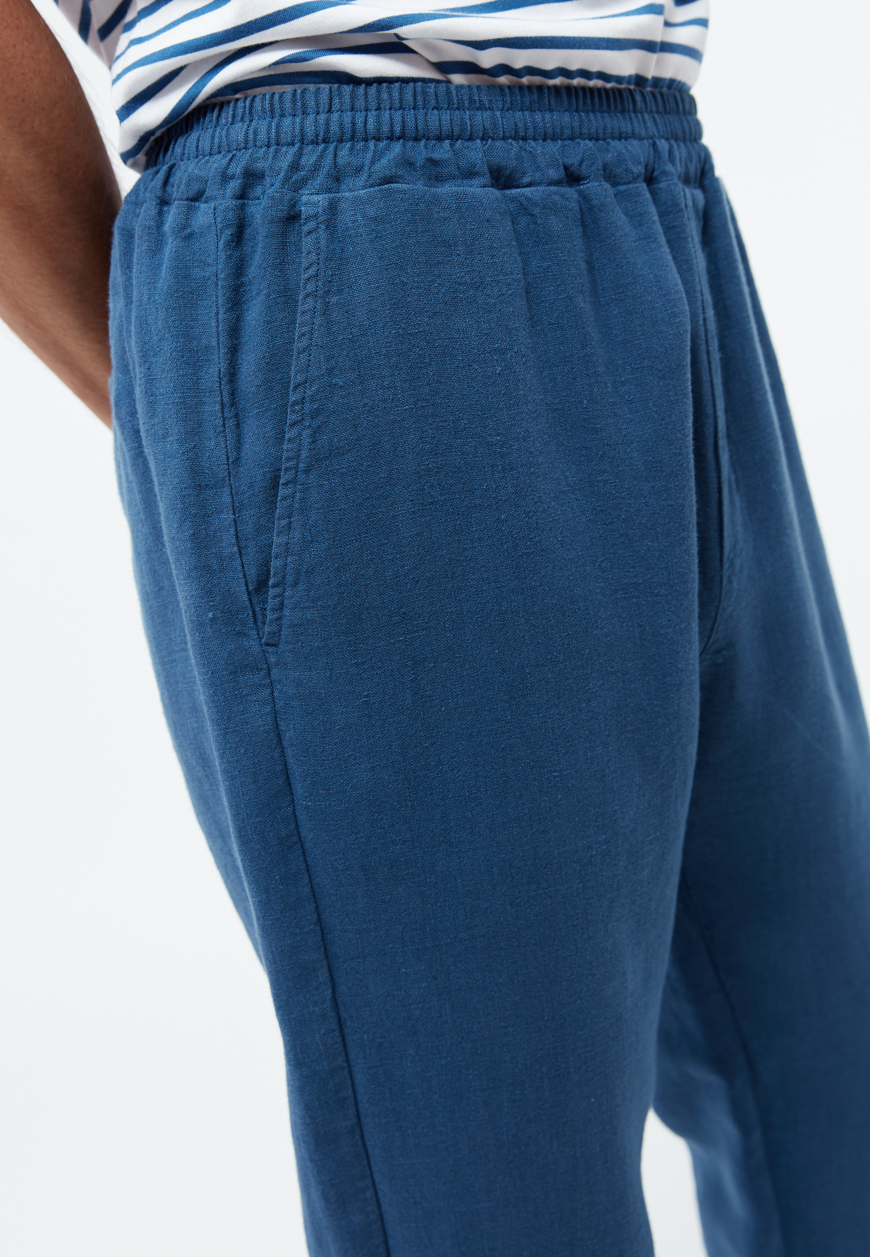Pantalon-Eric-Blazing-blue-lin-Givn03