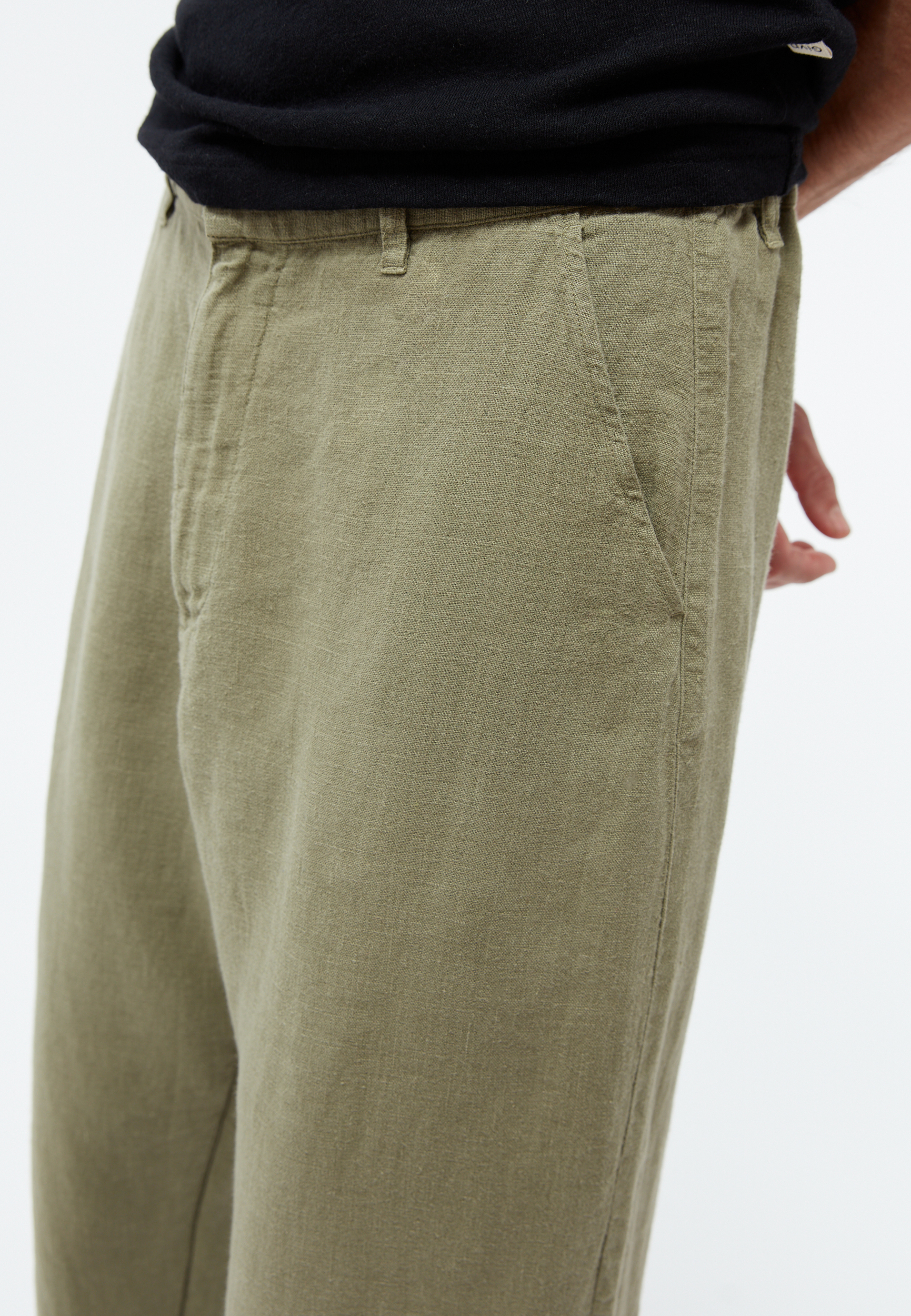 Pantalon-Helge-faded-olive-lin-Givn03