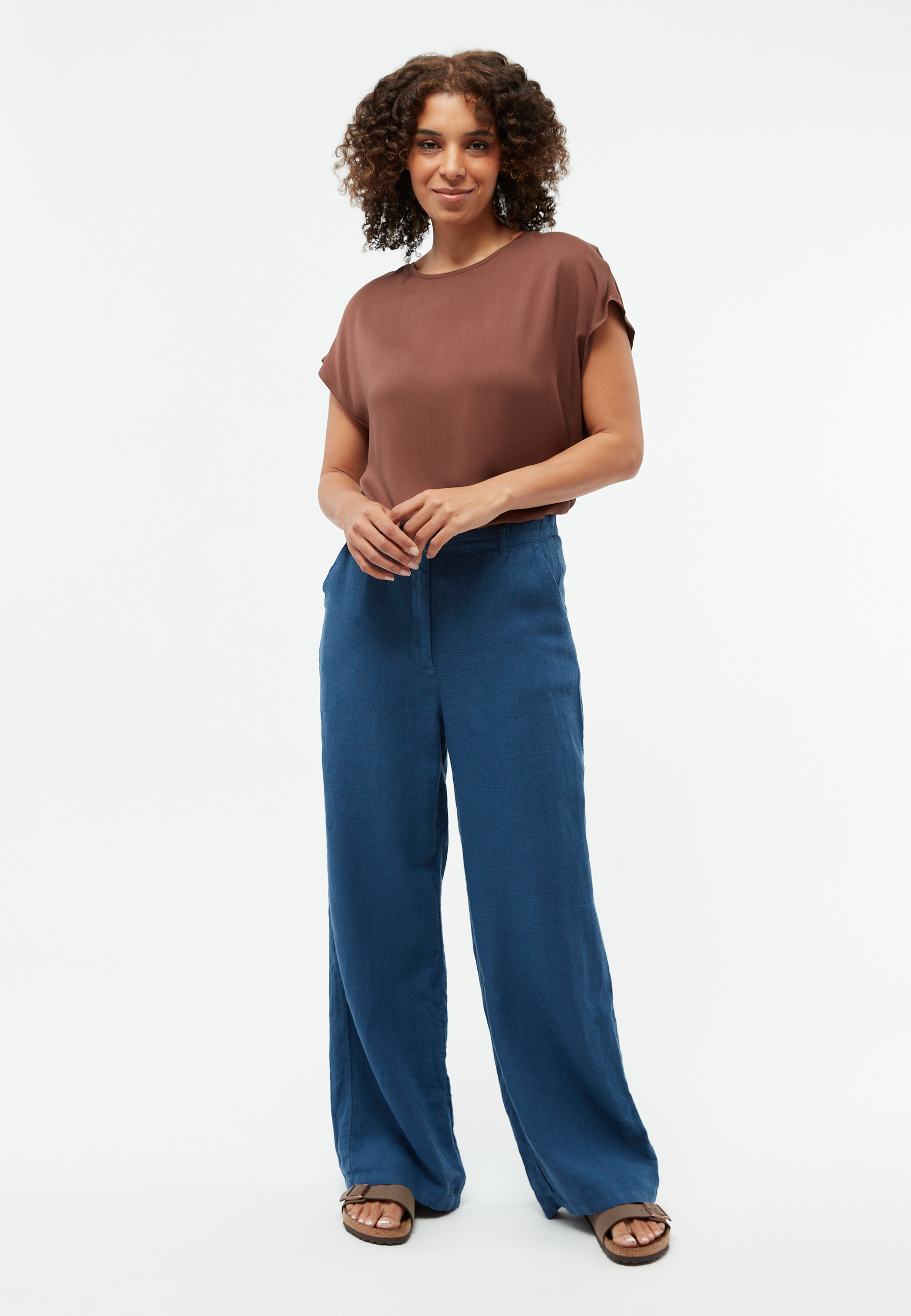 Pantalon-Beatrice-blazing-blue-lin-Givn04