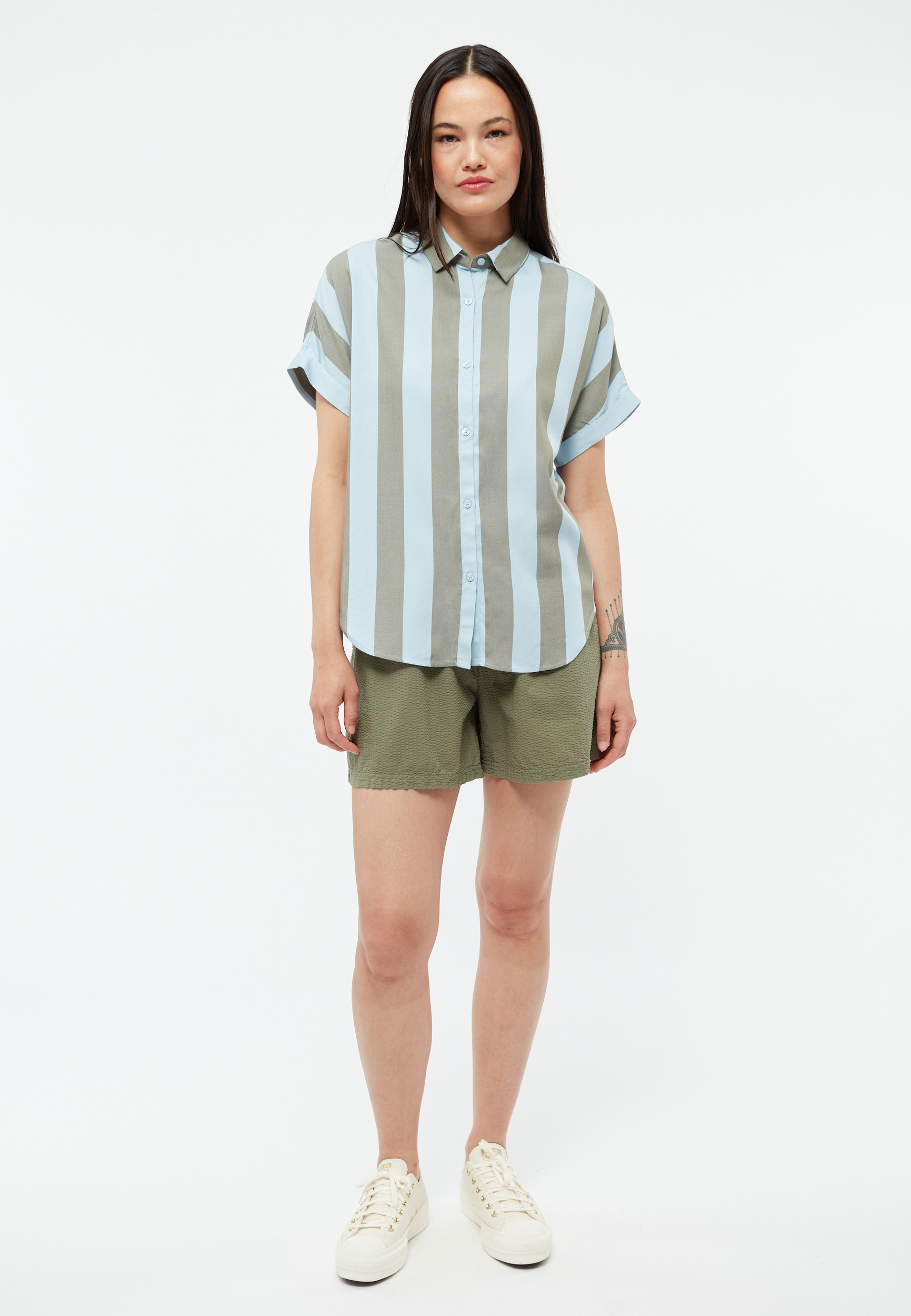 Chemisier-Sarah-stripes-Ice-Water-Blue-faded-olive-viscose-ecovero-Givn03