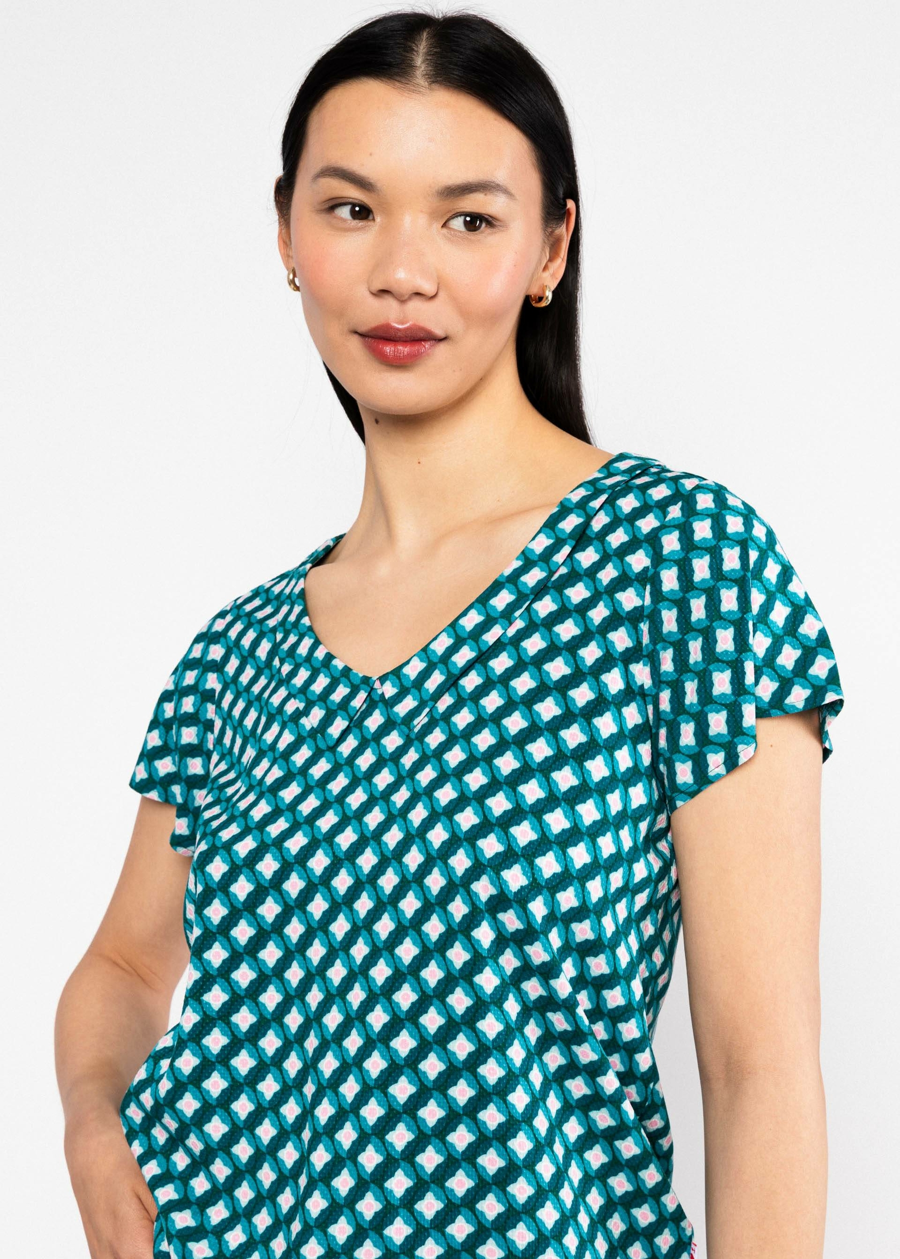 Blouse-feed-the-birds-emerald-spring-night-viscose-ecovero-Blutsgeschwister04