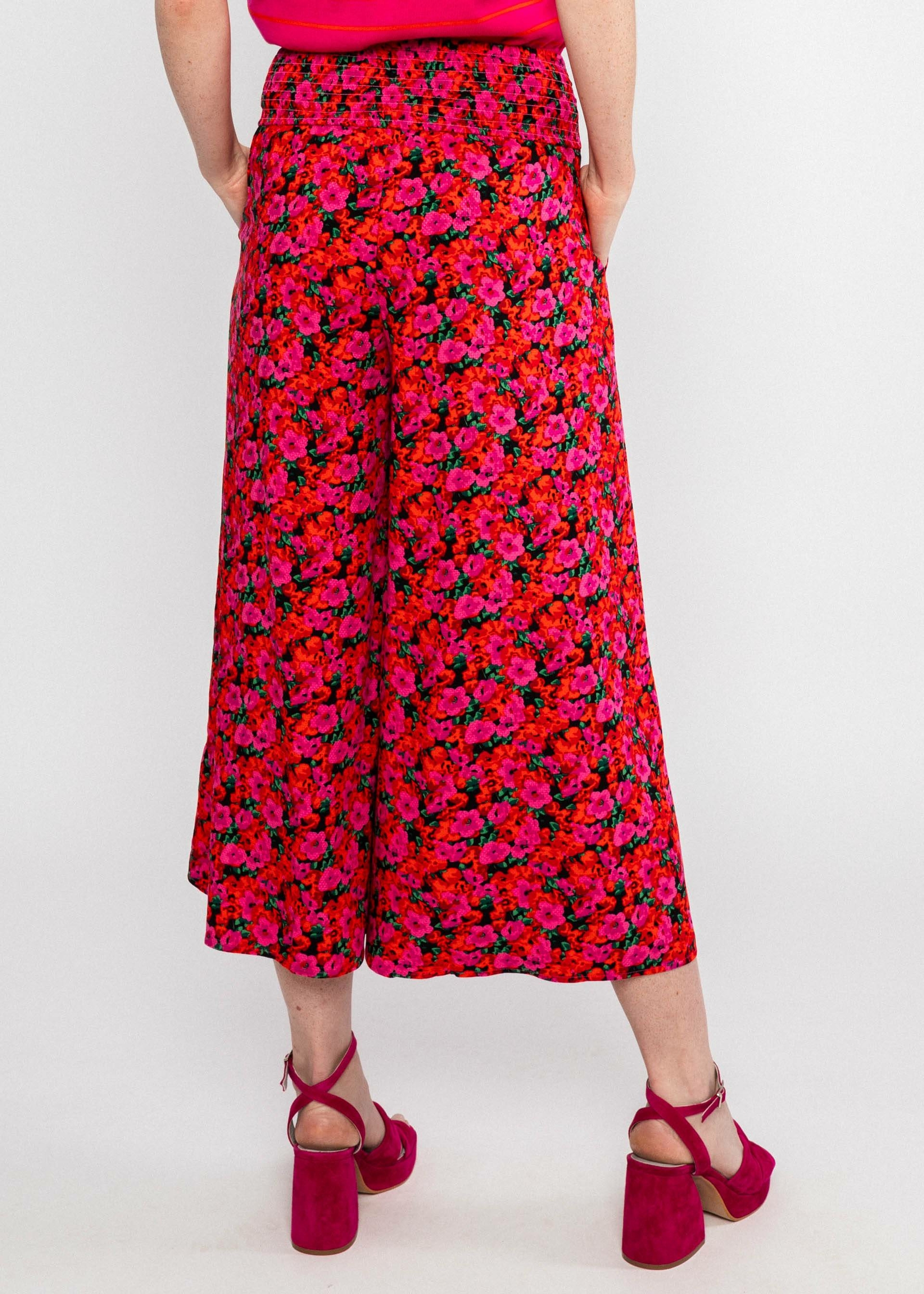 Pantalon-culotte-In-Full-Bloom-bed-of-primroses-viscose-ecovero-Blutsgeschwister03
