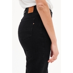 10-Black-4868