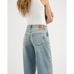 Jeans-Lucy-Loose-vintage-blue-coton-biologique-coton-recyclé-Kuyichi03