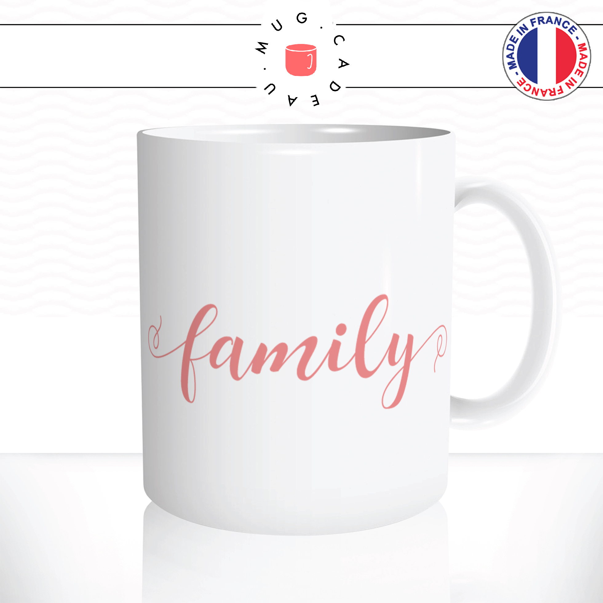 mug-tasse-ref36-citation-heureuse-family-ecriture-rose-cafe-the-mugs-tasses-personnalise-anse-droite