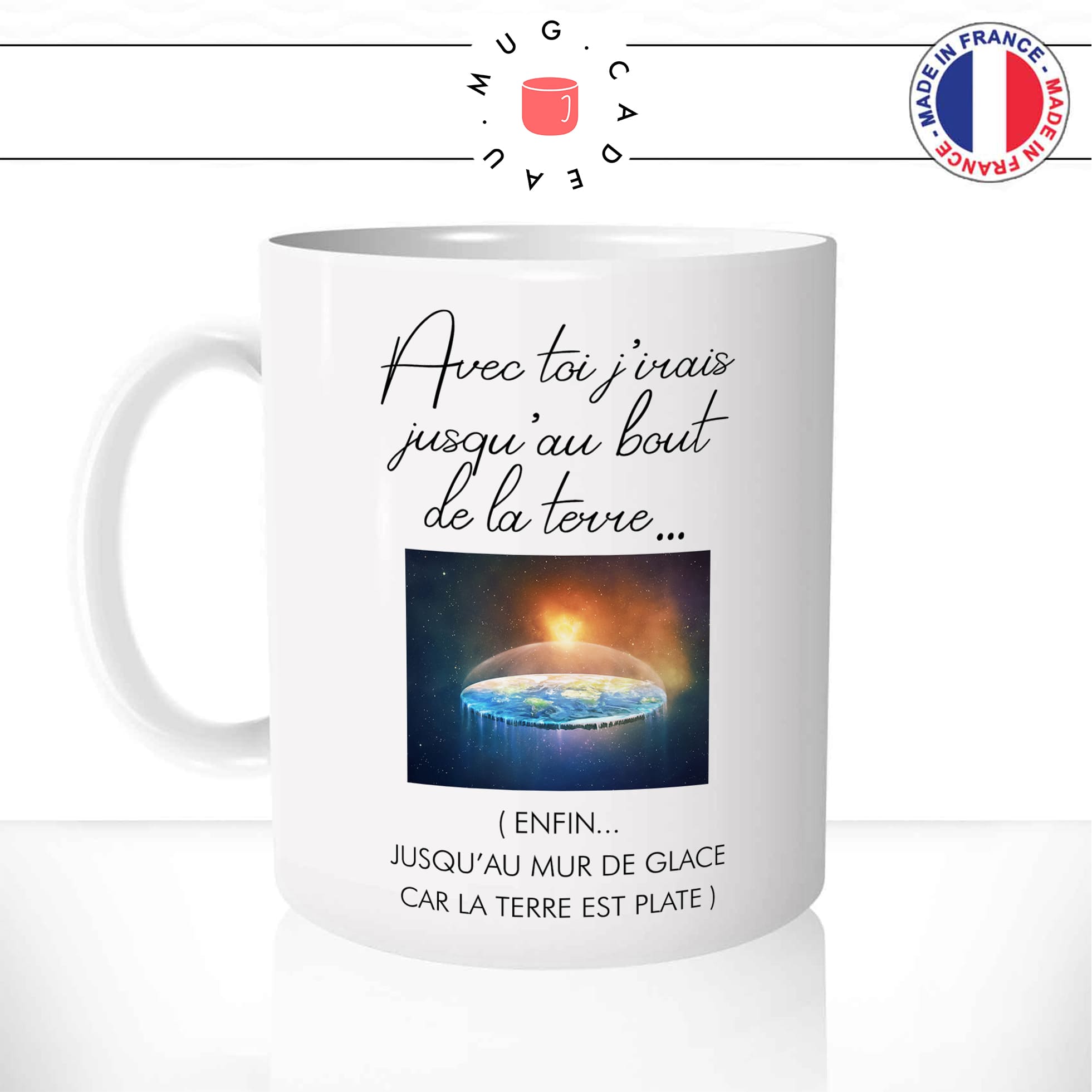 mug-tasse-blanche-couple-platiste-terre-plate-logo-complot-complotiste-saint-valentin-amour-au-bout-de-la-terre-humour-idée-cadeau-originale
