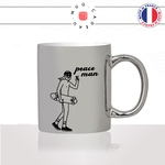 mug-tasse-argent-argenté-silver-peace-man-homme-nu-skate-skateur-lunettes-sport-humour-stylé-idée-cadeau-fun-cool-café-thé-original2