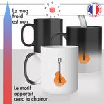 mug magique thermoréactif thermo chauffant personnalisé guitare en bois guitariste classique chanteur musique musicien idée cadeau fun original