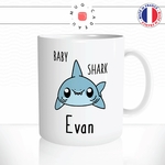 mug-tasse-baby-shark-requin-poisson-dessin-anime-bébé-mignon-idee-cadeau-enfant-prenom-personnalisable