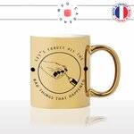 mug-tasse-gold-or-doré-main-bouteille-de-vin-apéro-tire-bouchon-femme-copines-cool-unique-idée-cadeau-fun-original-personnalisé-café-thé2-min