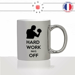 mug-tasse-argent-argenté-silver-hard-work-pays-off-haltère-fitness-musculation-sport-motivation-humour-idée-cadeau-fun-cool-café-thé-original2-min