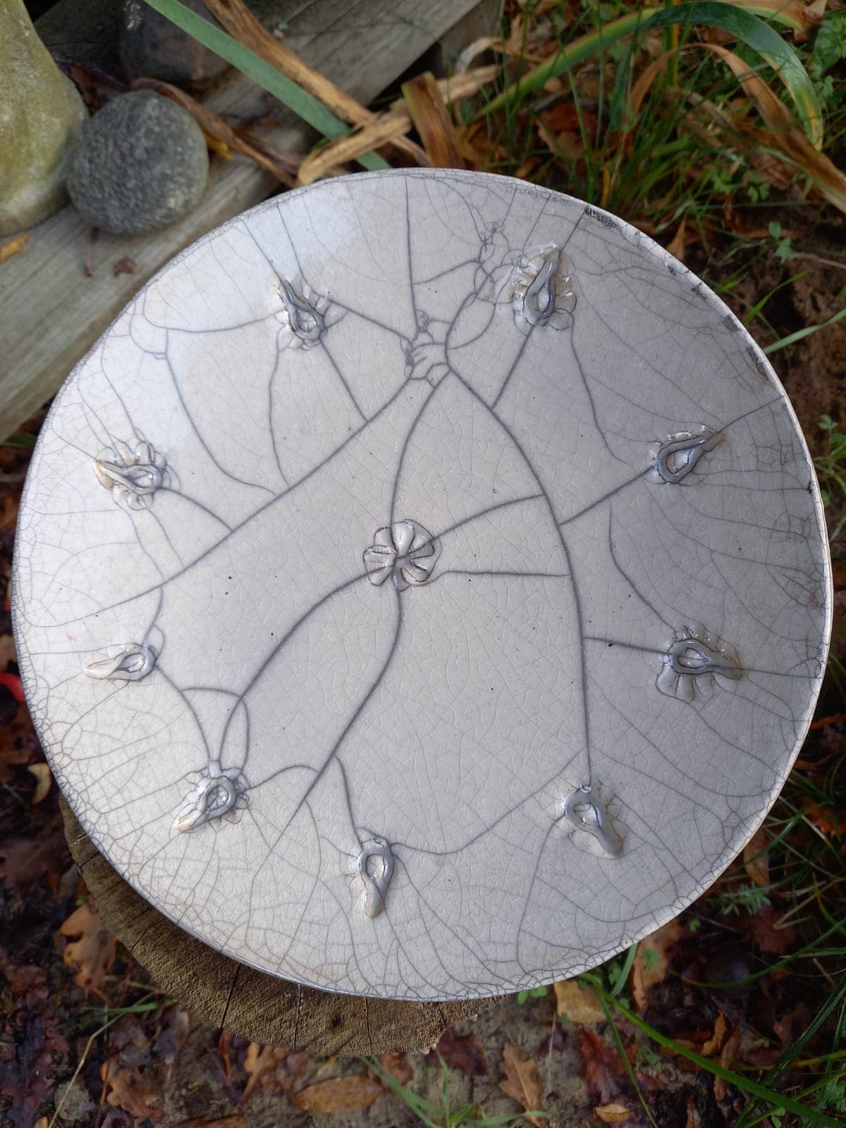 plat blanc raku