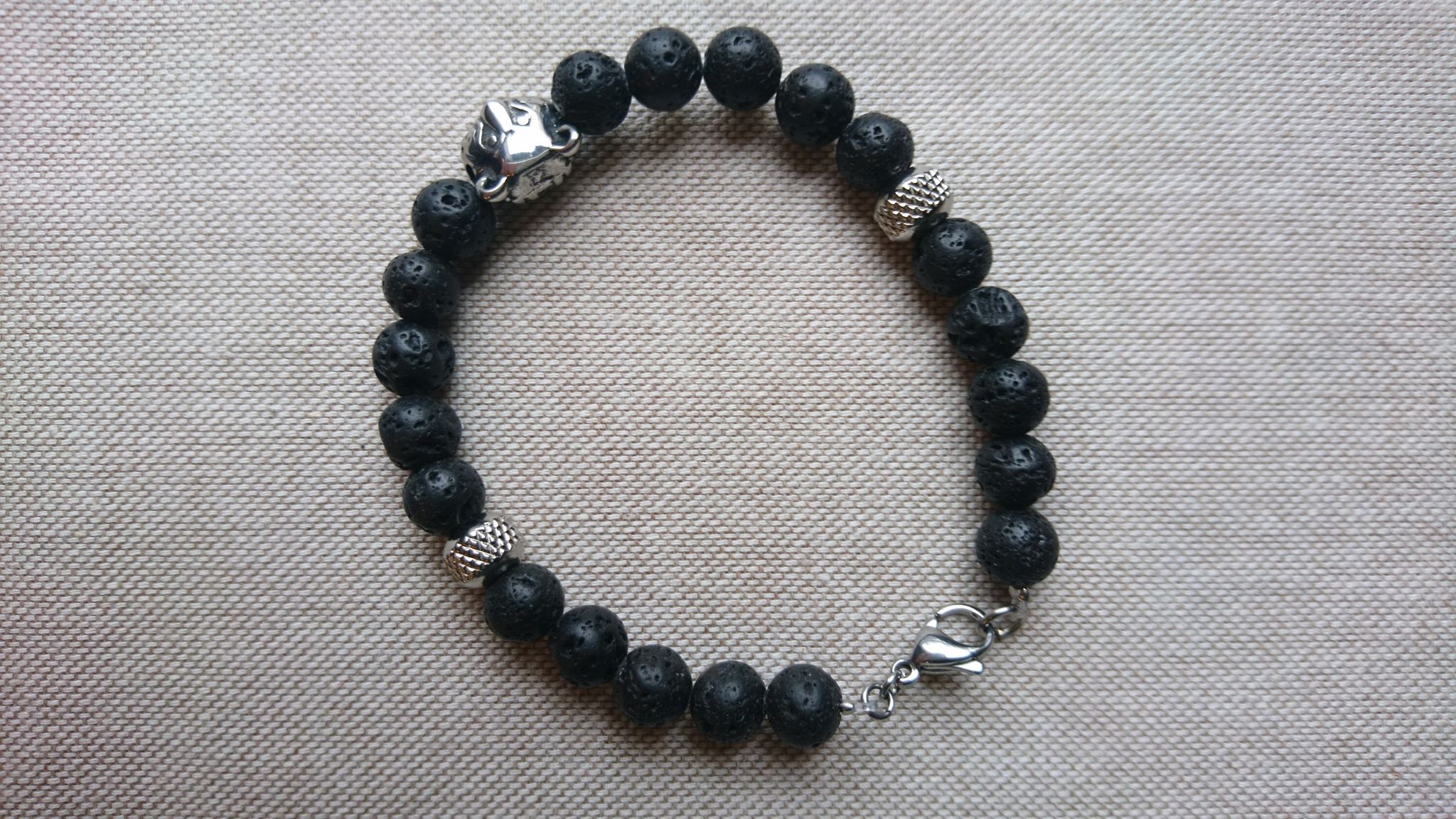 bracelet homme pierre lave basalte noir et inox ours