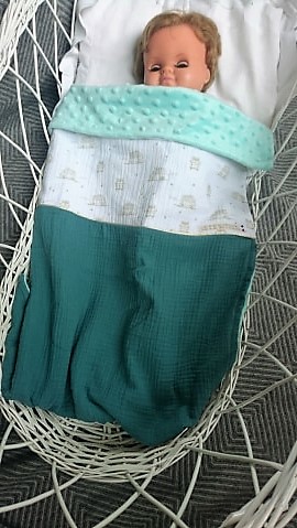 Couverture Bebe Personnalisable Combi Surf Vert D Eau Bebe Enfant Pour La Ballade Leffetmersoustons