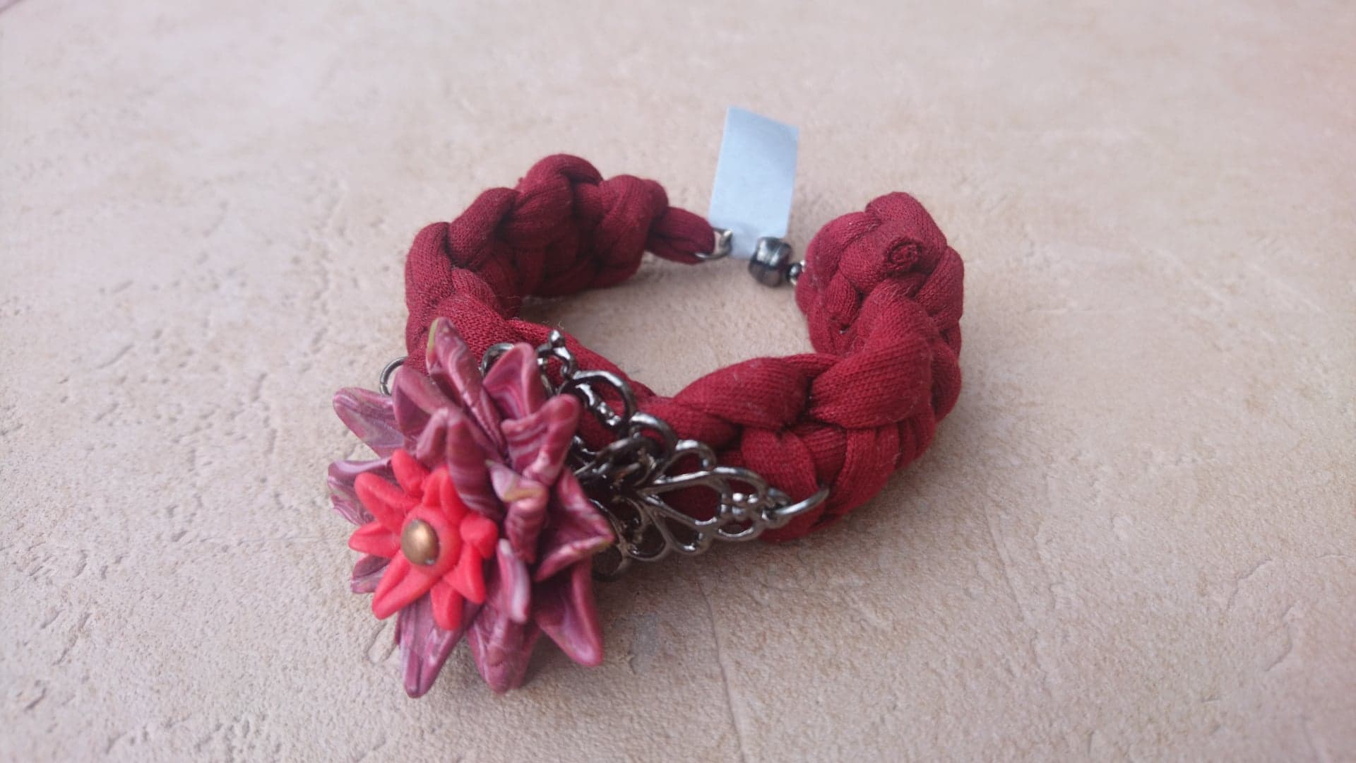 bracelet macramé trapilho fleur bordeaux (2)