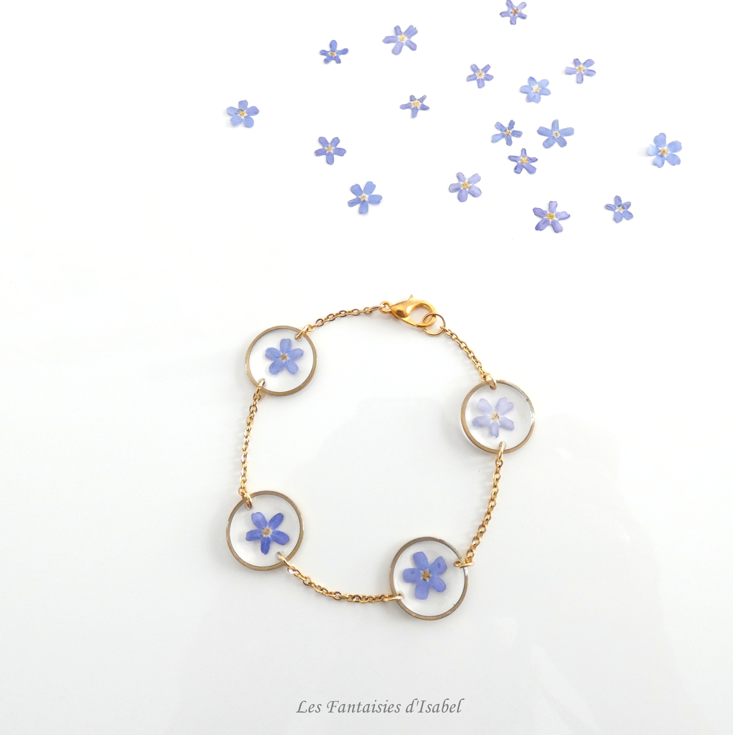 bracelet chaine inox or résine et fleurs séchées myosotis bleu (2)