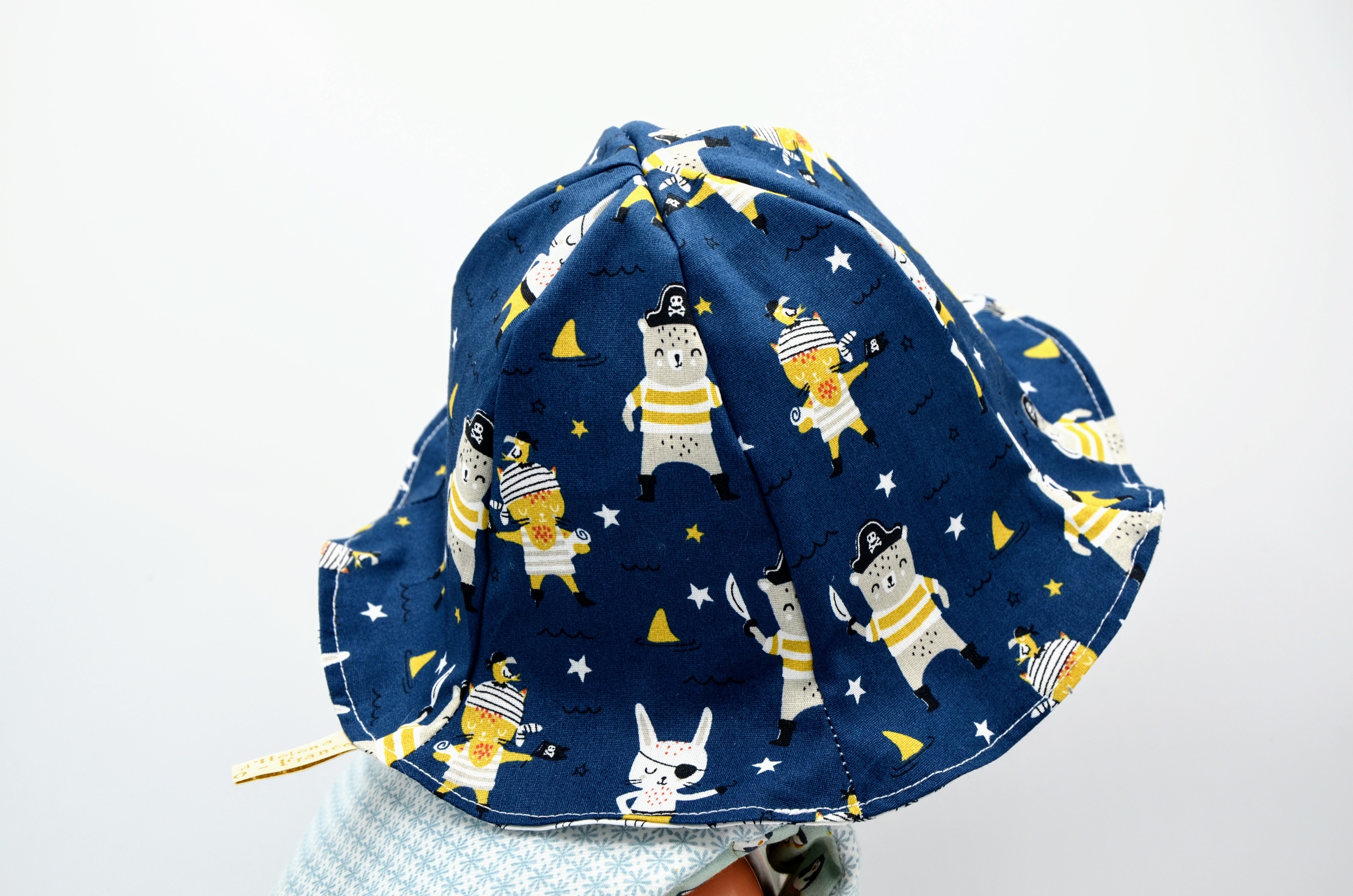 bob chapeau réversible coton enfant bébé bateaux animaux pirates bleu blanc