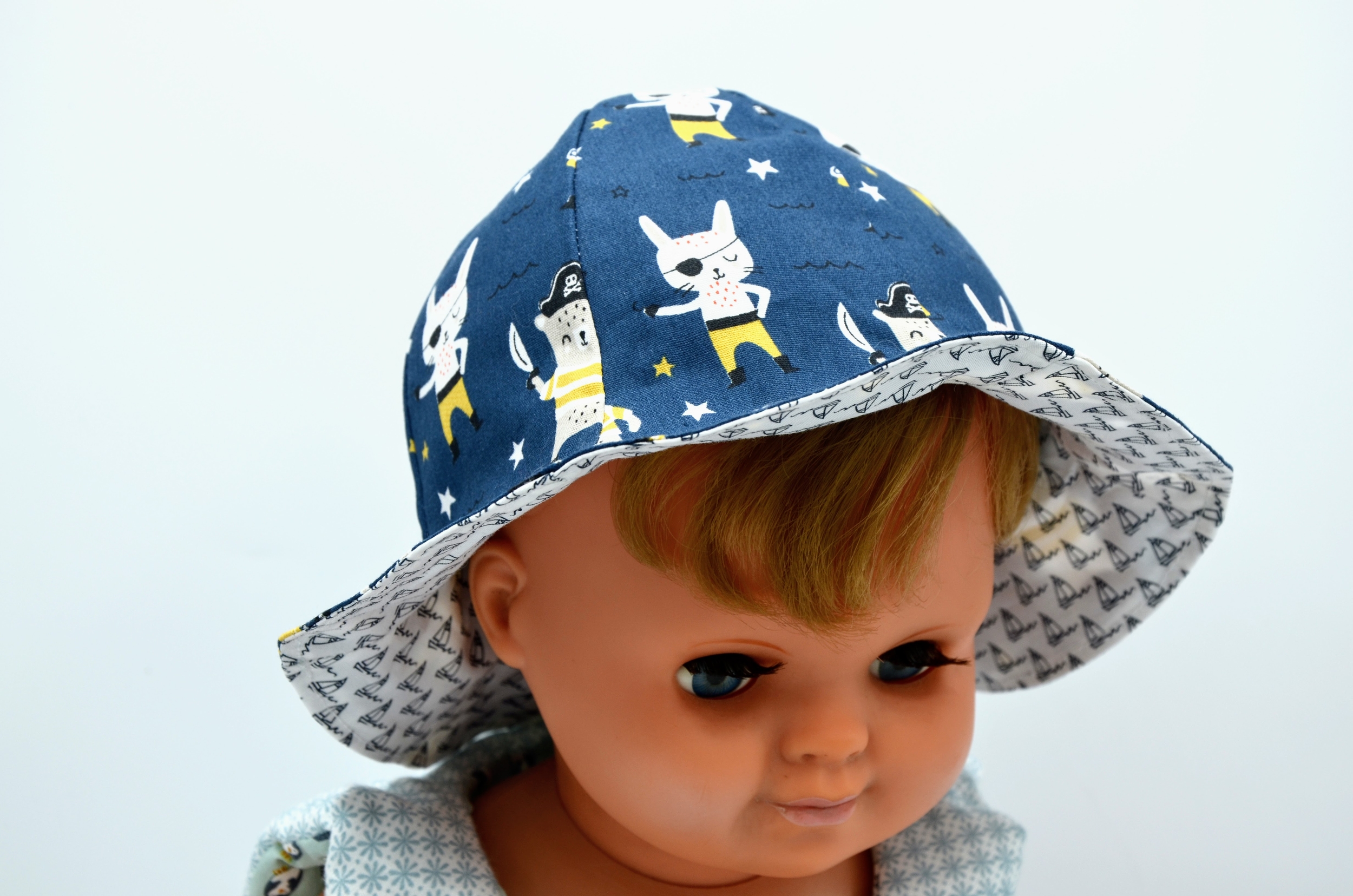 bob chapeau réversible coton enfant bébé animaux pirates bateaux bleu blanc