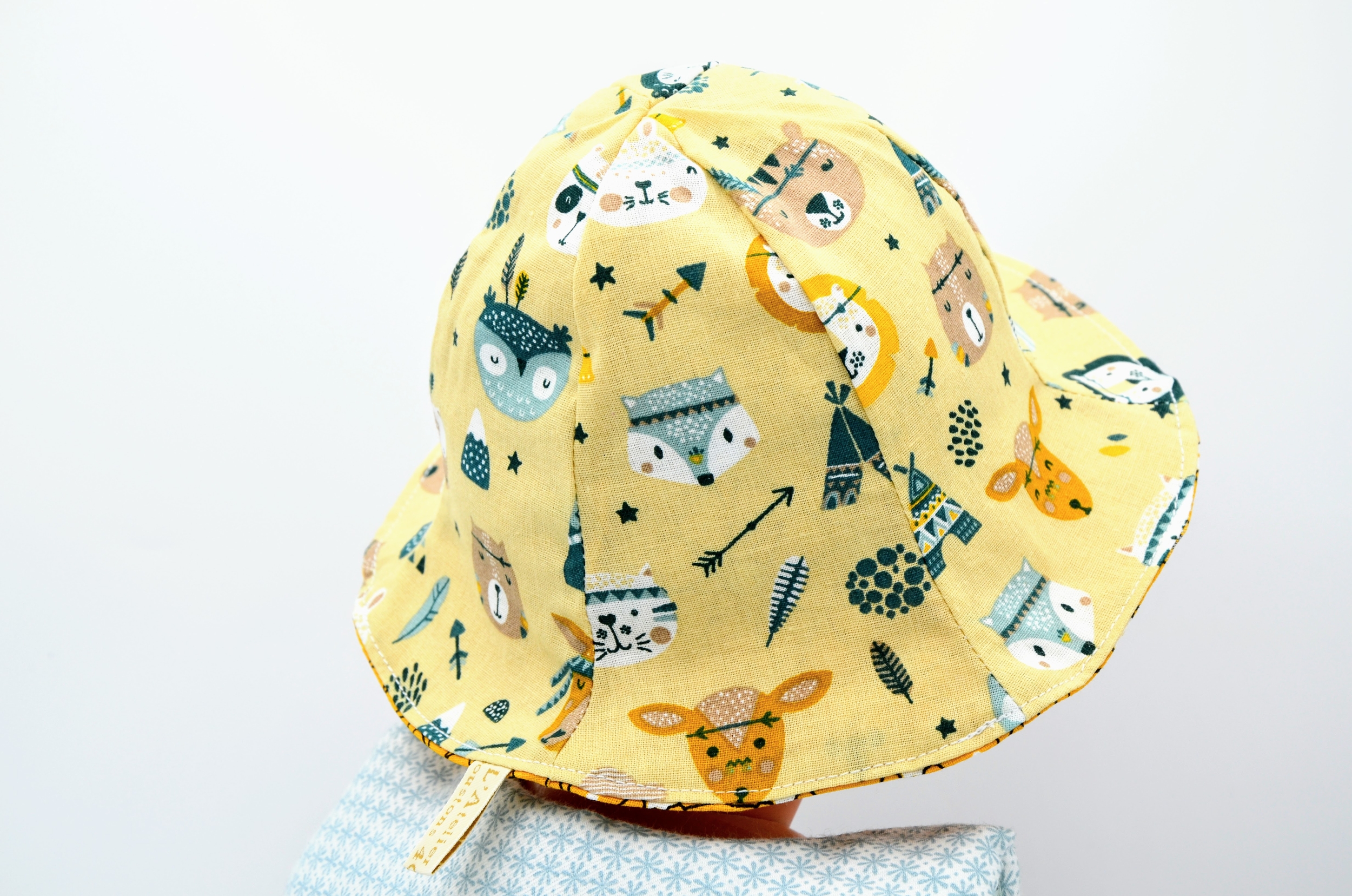bob chapeau réversible coton enfant bébé animaux tipis indiens savane jaune soleil (2)