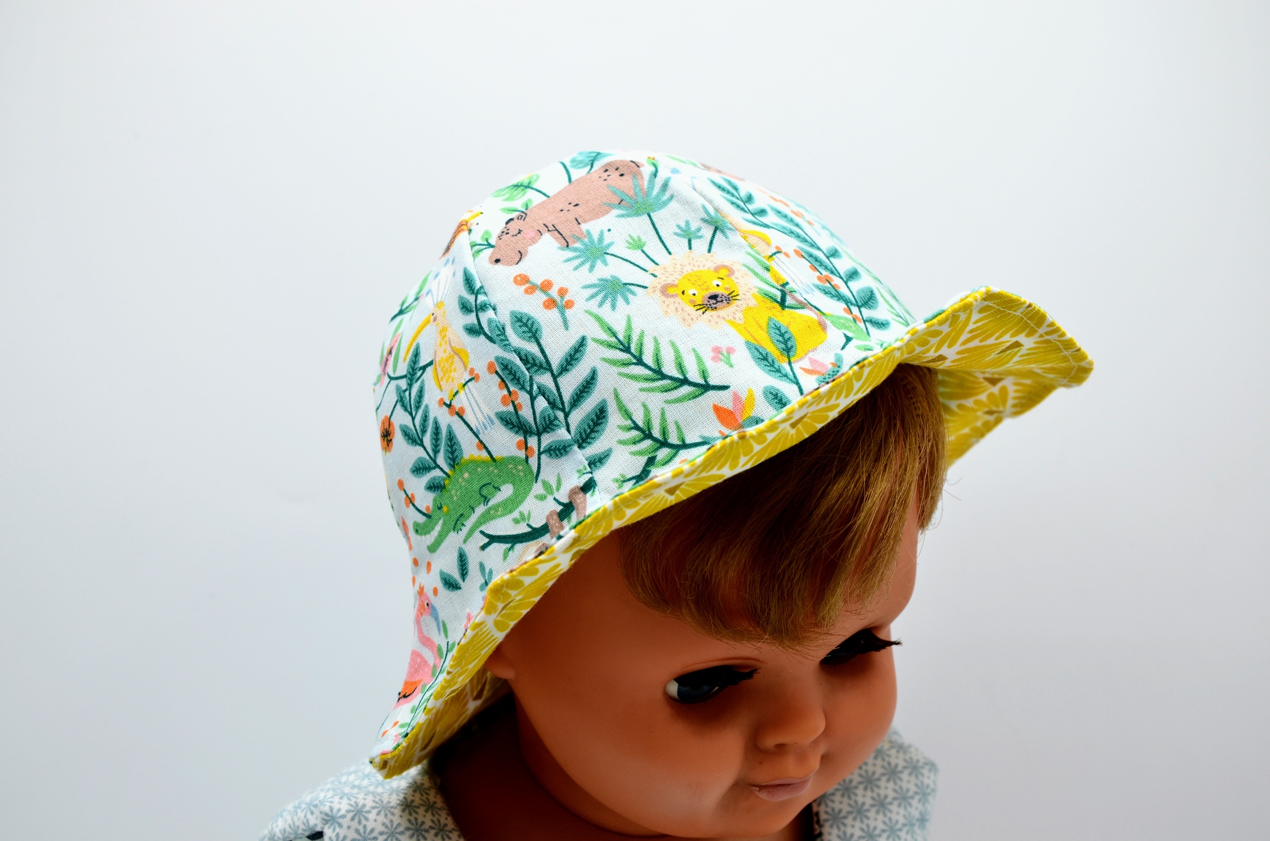 bob chapeau réversible coton enfant bébé animaux jungle bleu ciel jaune soleil