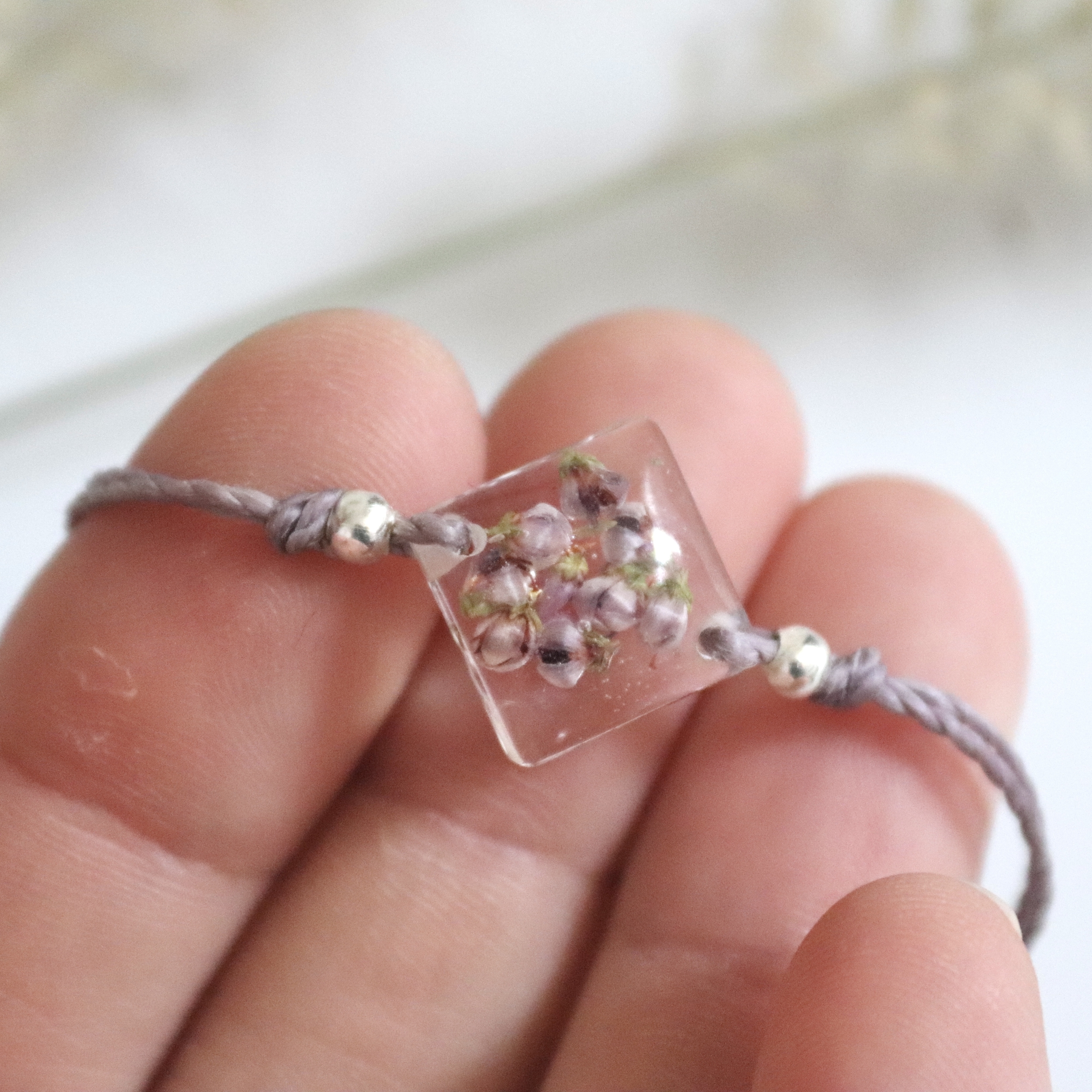 bracelet macramé coulissant réglable fleur séchée parme losange bruyère (3)