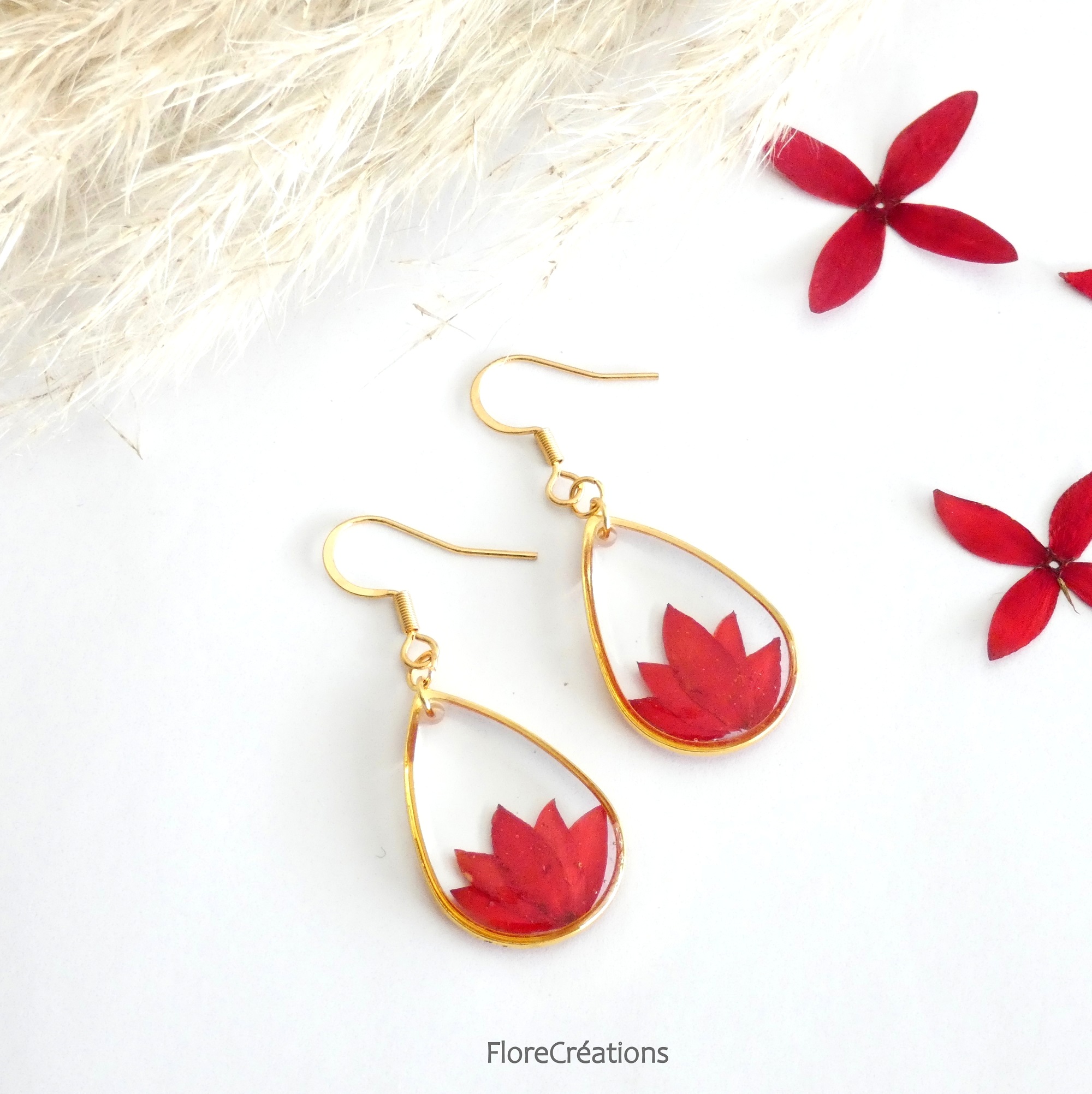 Boucles d\'oreilles Ixora de Martinique goutte en acier inoxydable doré