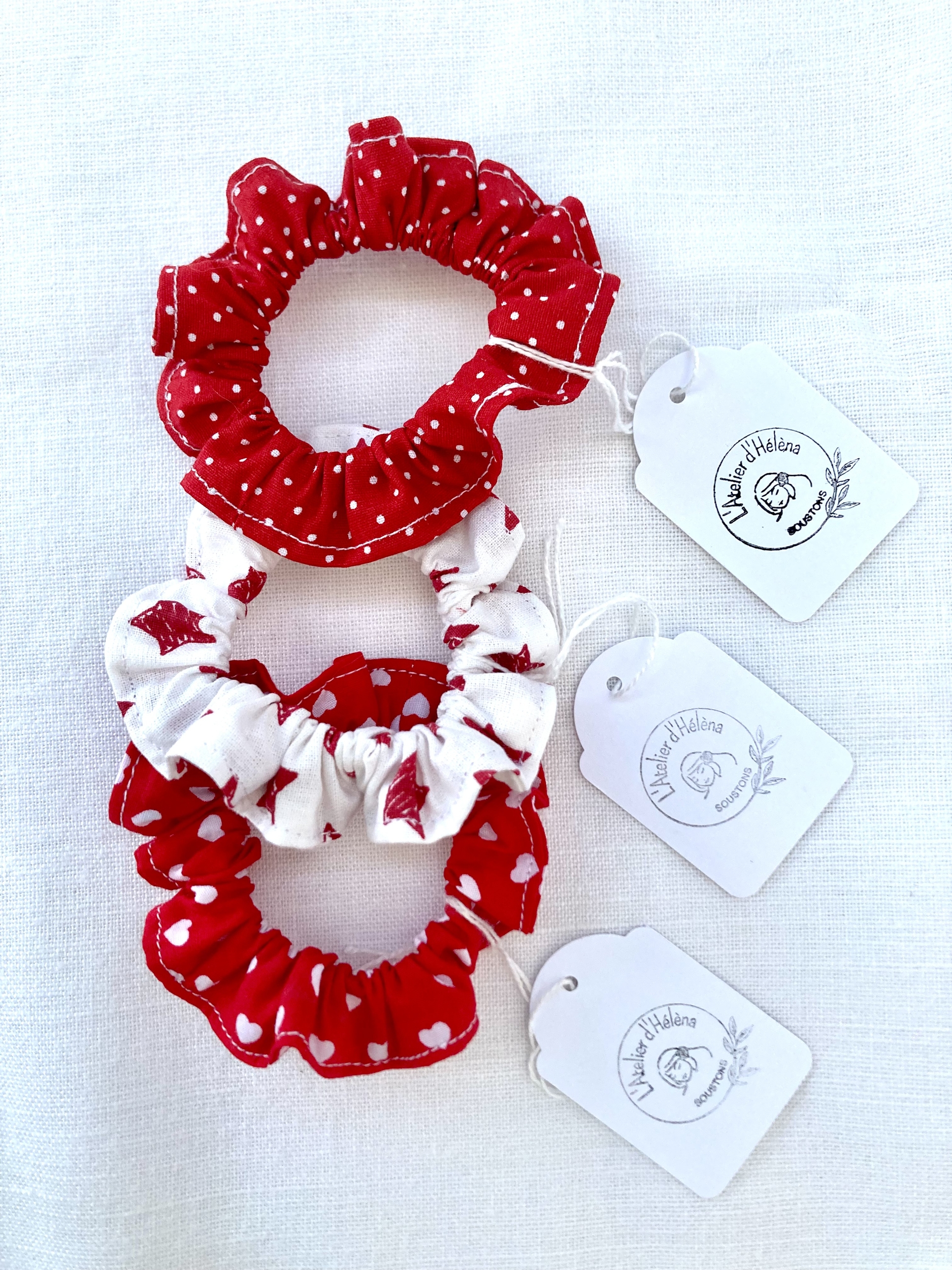 chouchou scrunchie coton fetes bayonne dax pampelune fait main artisanal rouge et blanc2