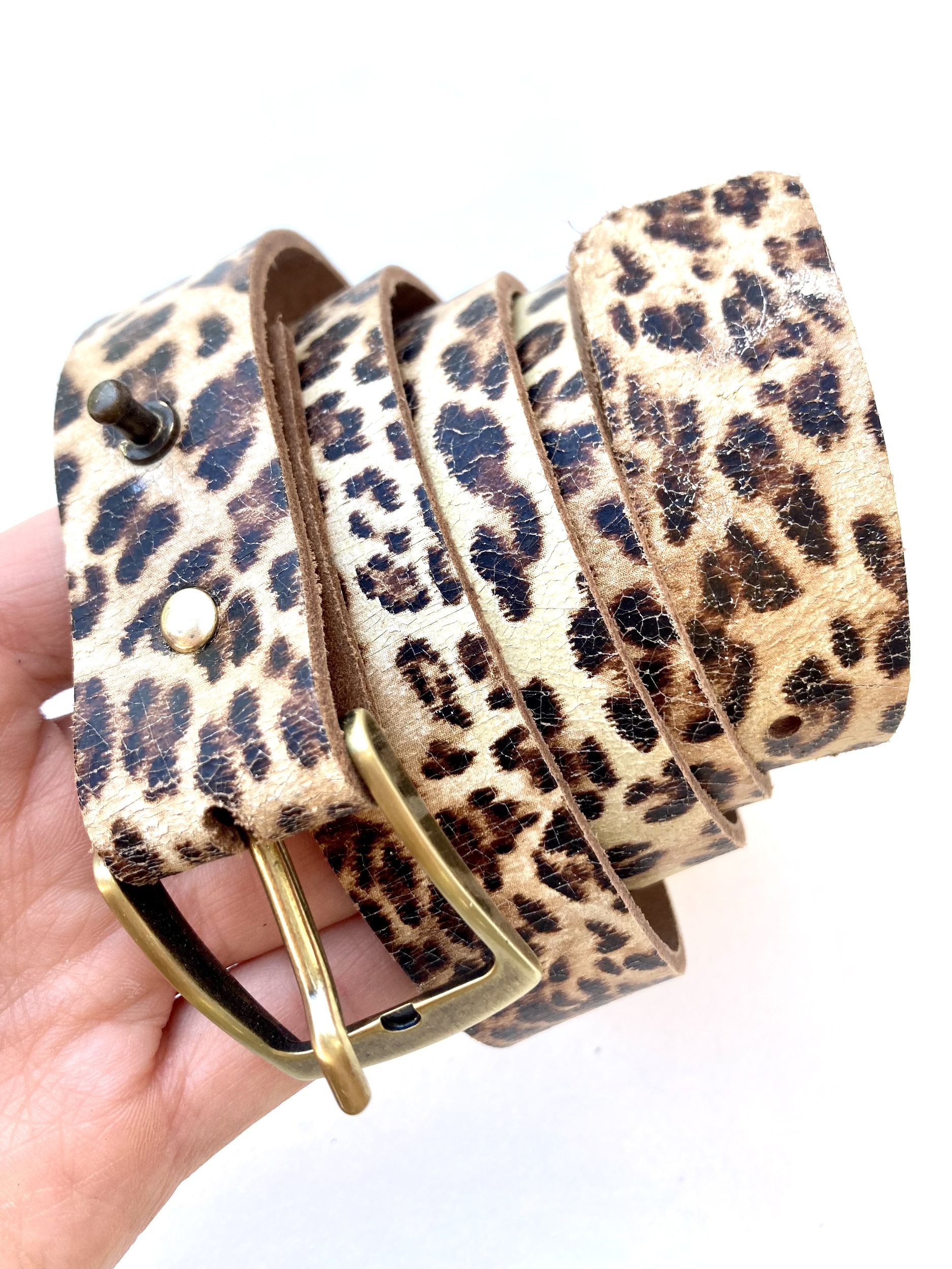 Ceinture en cuir artisanal brut léopard craquelé