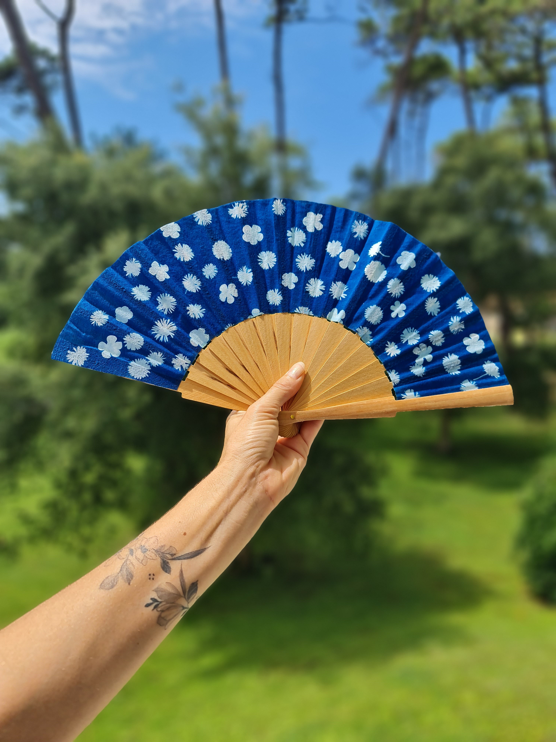 eventail cyanotype paquerette boutons d'or