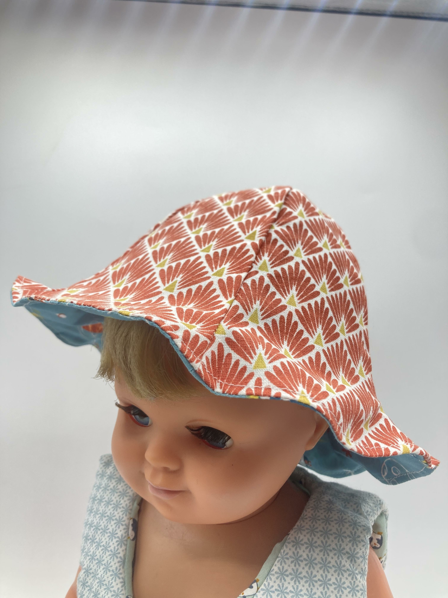 bob chapeau bébé coton été artisanal geometrique rouge brique
