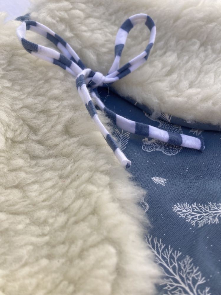 gilet bébé berger mouton pyrénées ecru bleu ours banquise