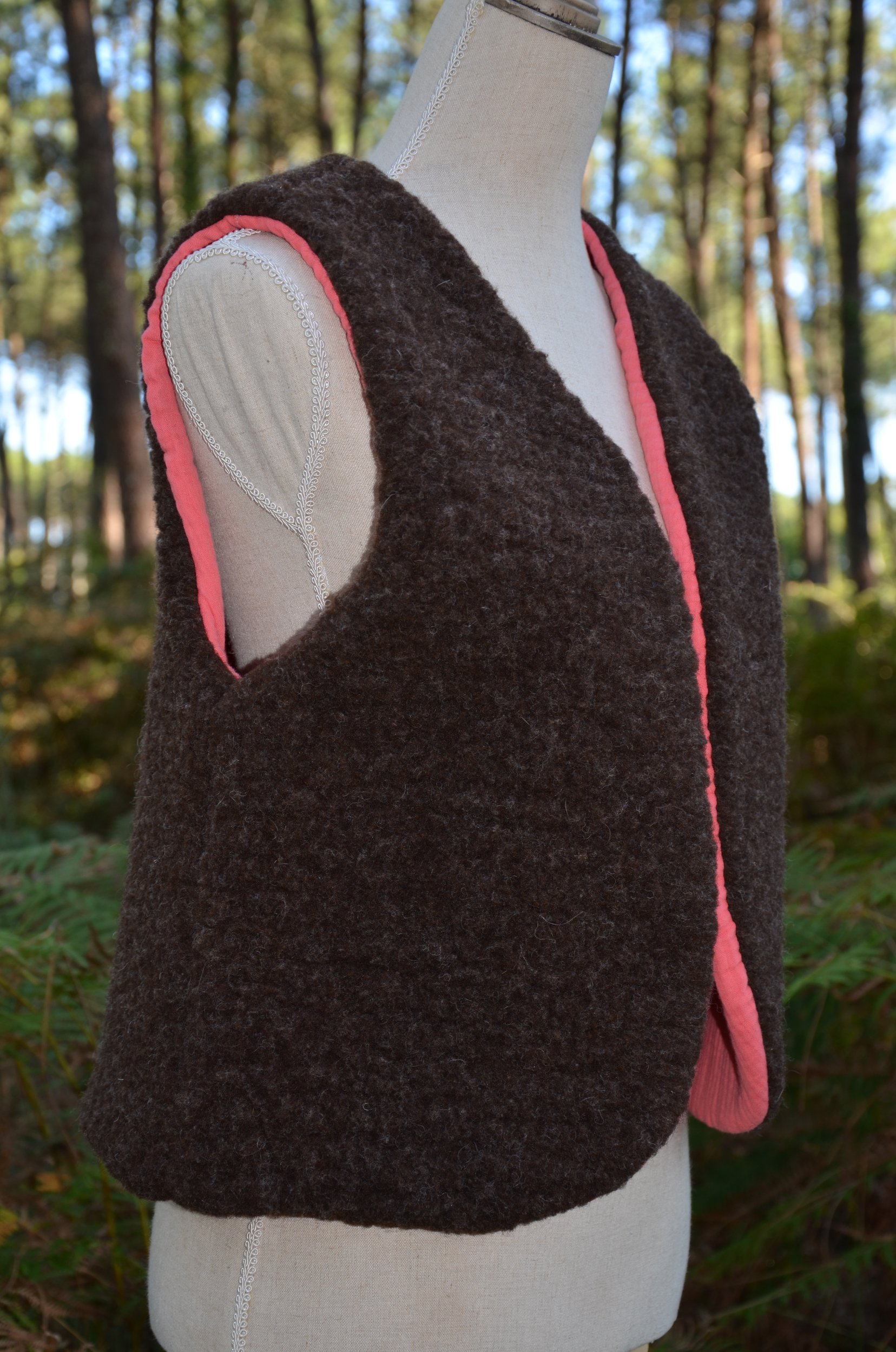 gilet réversible femme adulte laine mouton pyrénées artisanal marron choco double gaze créatrice france